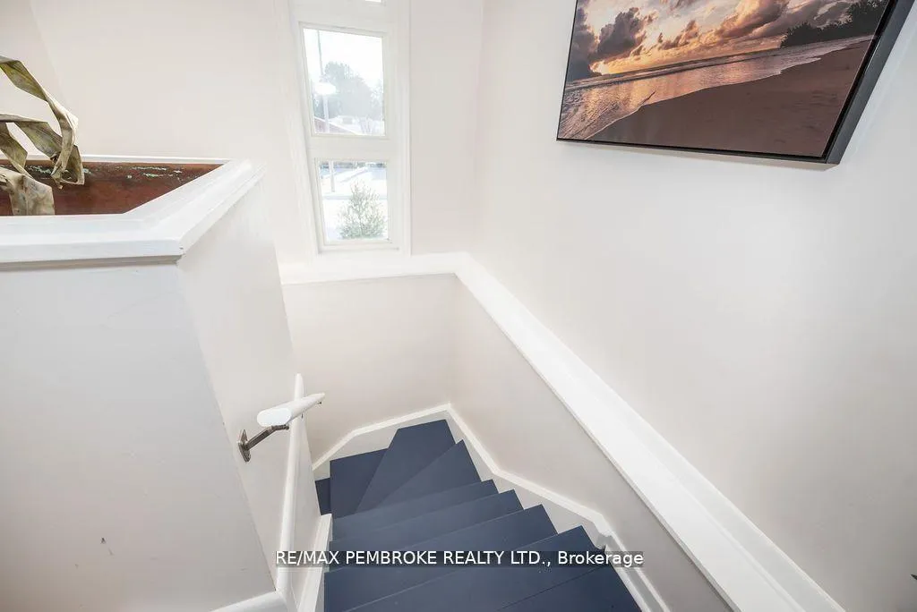 Photo 26 of 13 Highland Crescent, Deep River — HOMEH