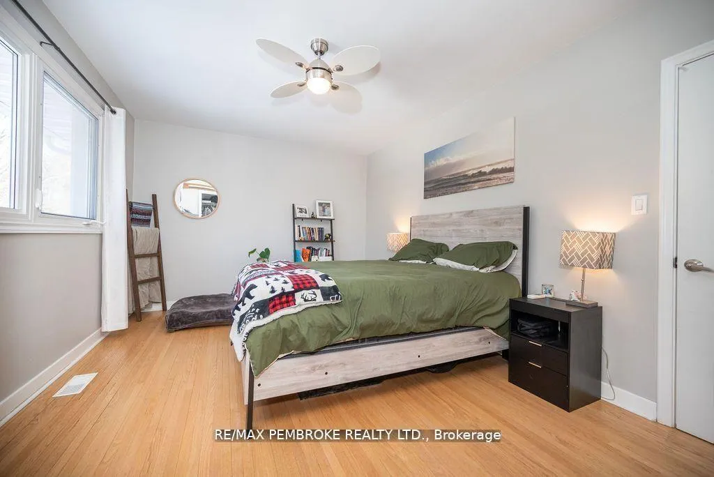 Photo 28 of 13 Highland Crescent, Deep River — HOMEH