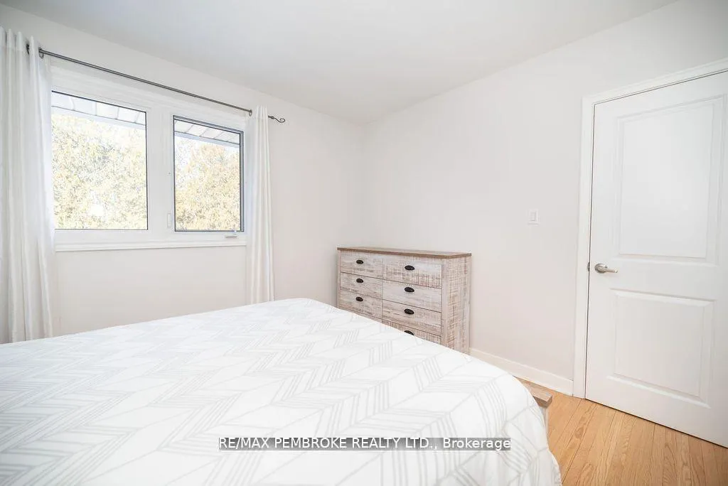 Photo 33 of 13 Highland Crescent, Deep River — HOMEH