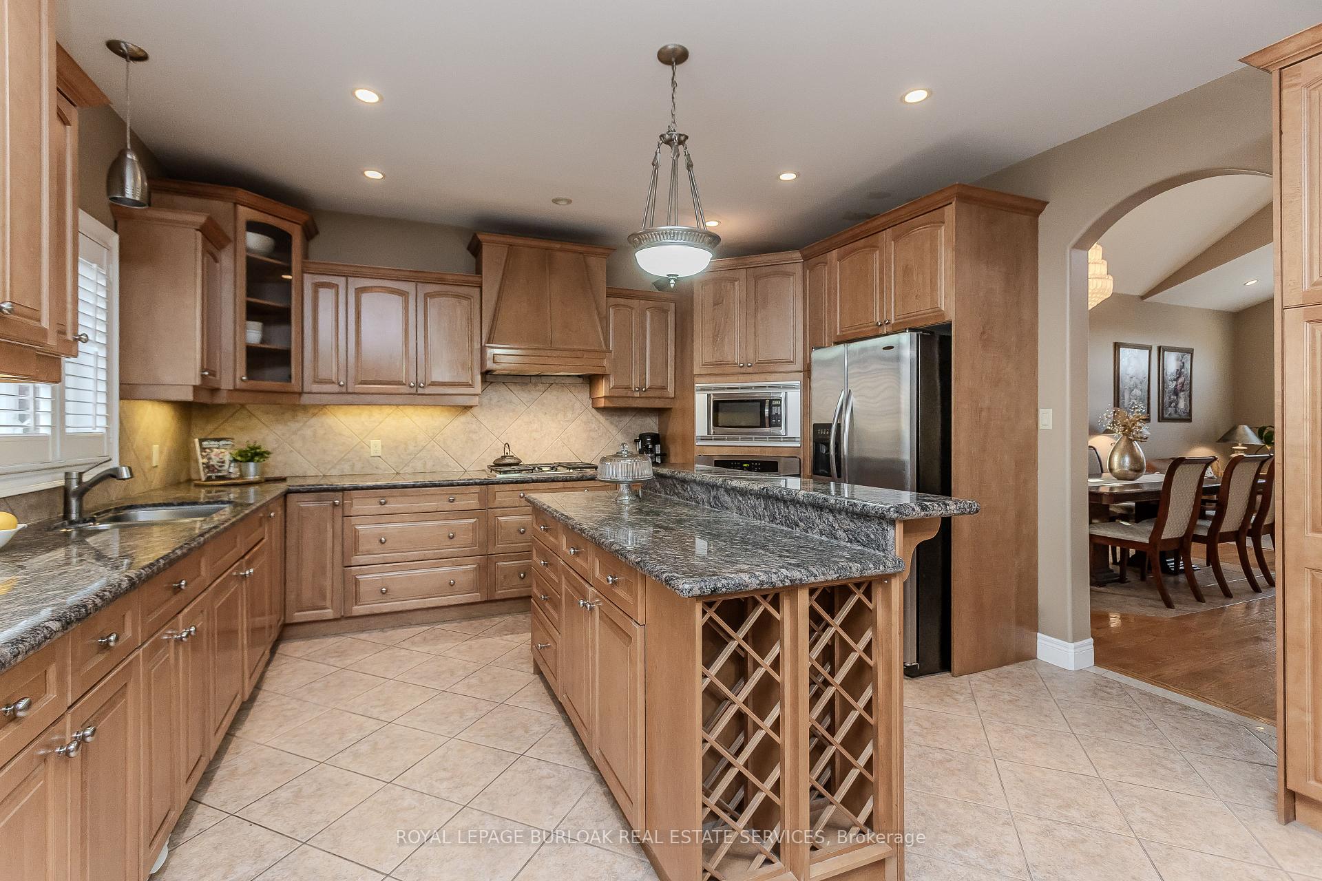 Photo 12 of 1012 Greenhill Avenue, Hamilton, Gershome — HOMEH