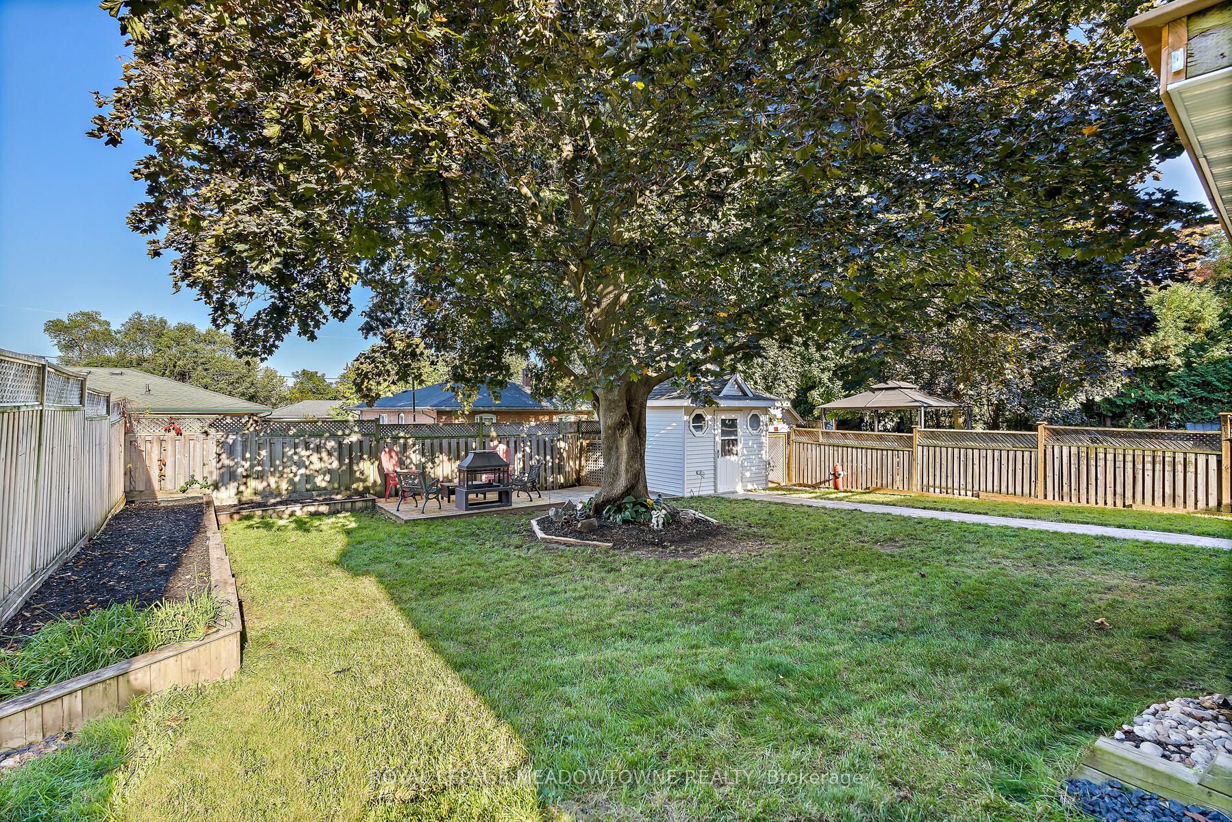 Photo 78 of 7 Temple Road, Halton Hills, Georgetown — HOMEH