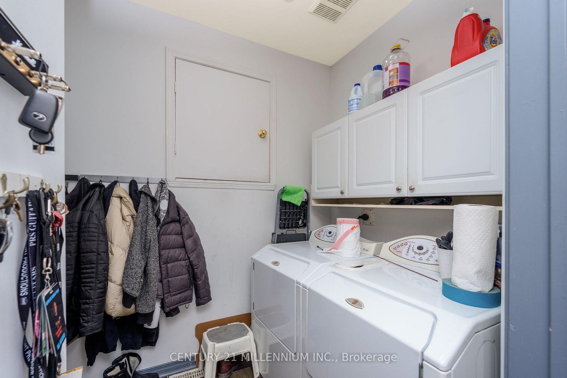 Photo 31 of 23 Upper Highlands Drive, Brampton, Heart Lake East — HOMEH
