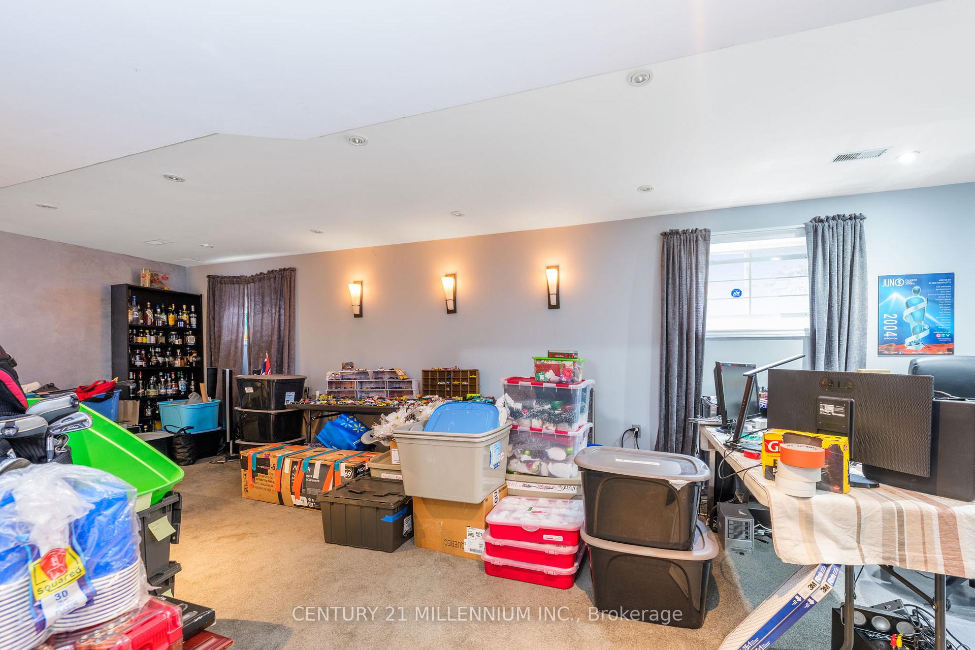 Photo 27 of 23 Upper Highlands Drive, Brampton, Heart Lake East — HOMEH