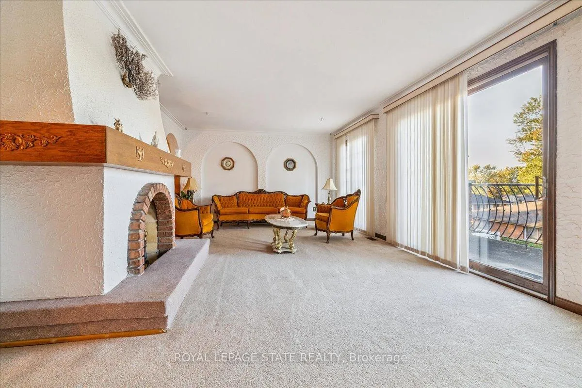 Photo 6 of 31 Palm Court, Hamilton, Stoney Creek — HOMEH