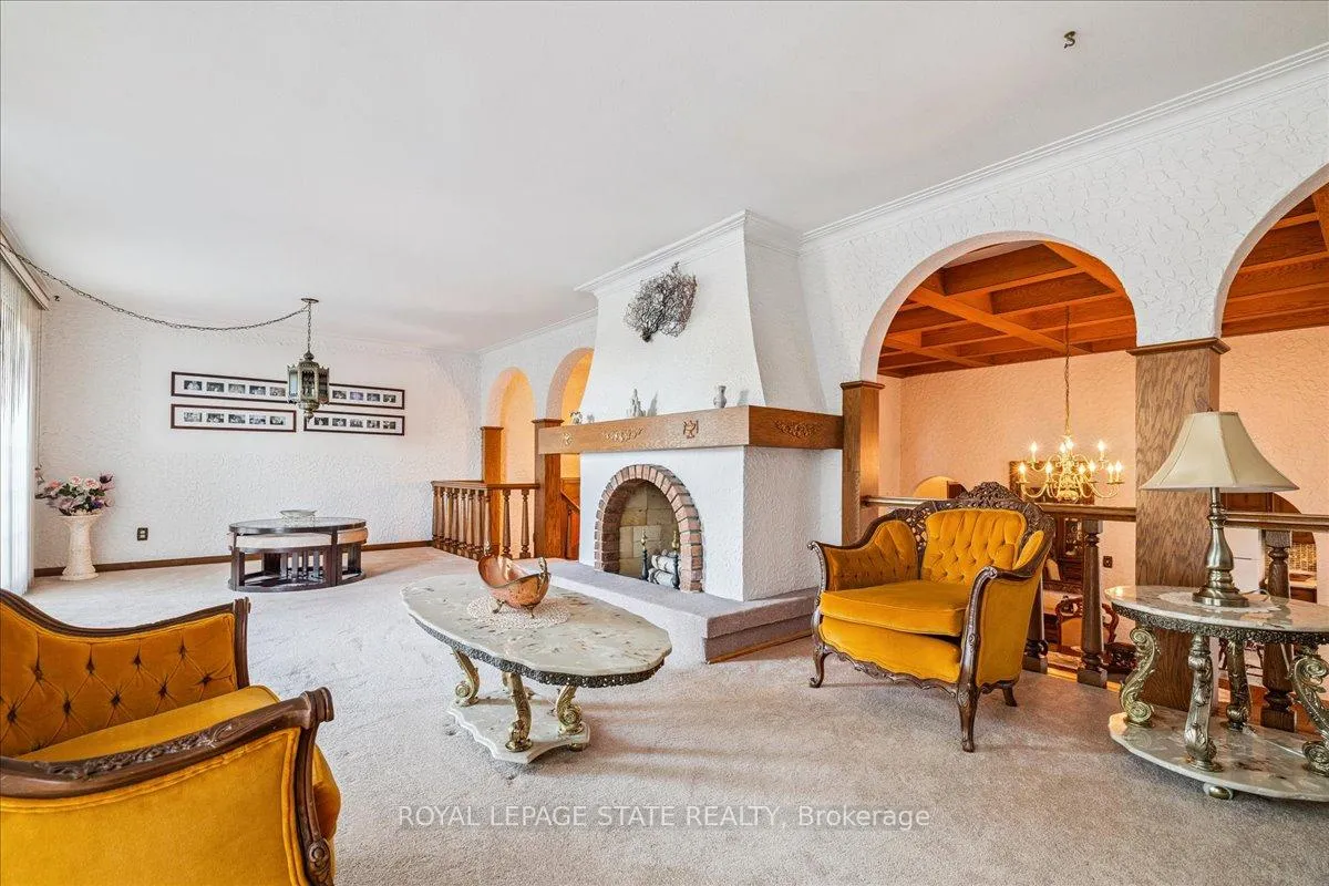 Photo 9 of 31 Palm Court, Hamilton, Stoney Creek — HOMEH