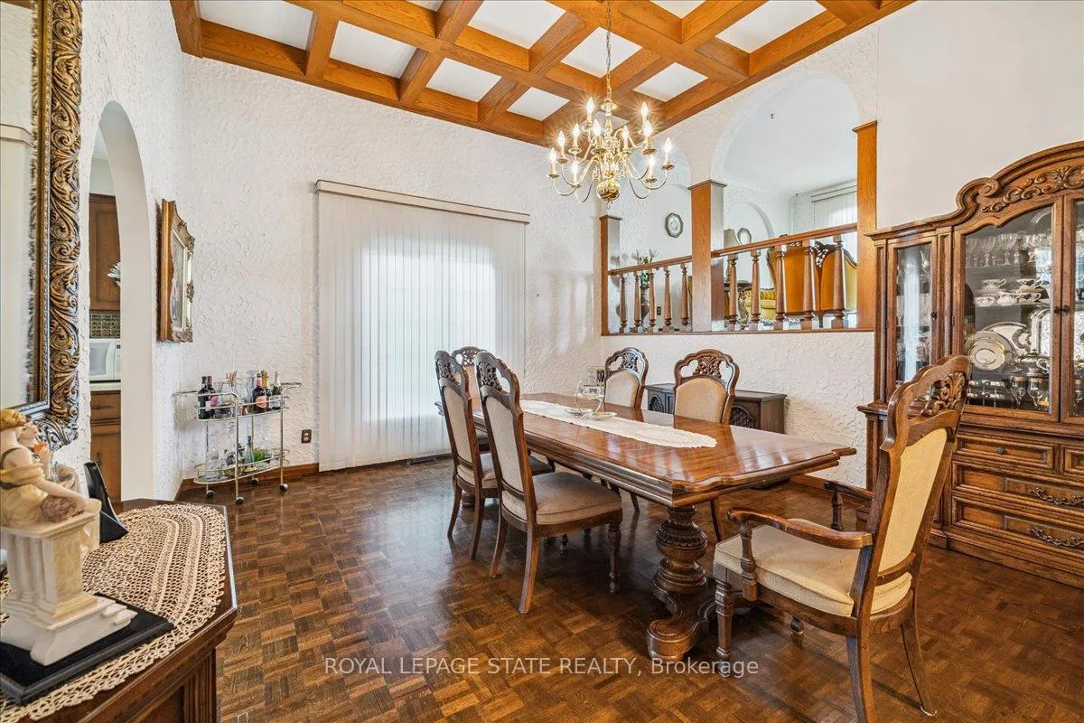 Photo 15 of 31 Palm Court, Hamilton, Stoney Creek — HOMEH