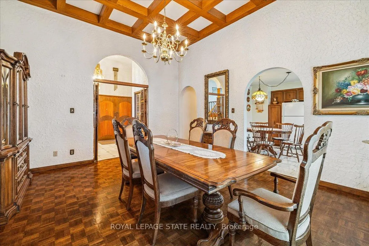 Photo 16 of 31 Palm Court, Hamilton, Stoney Creek — HOMEH