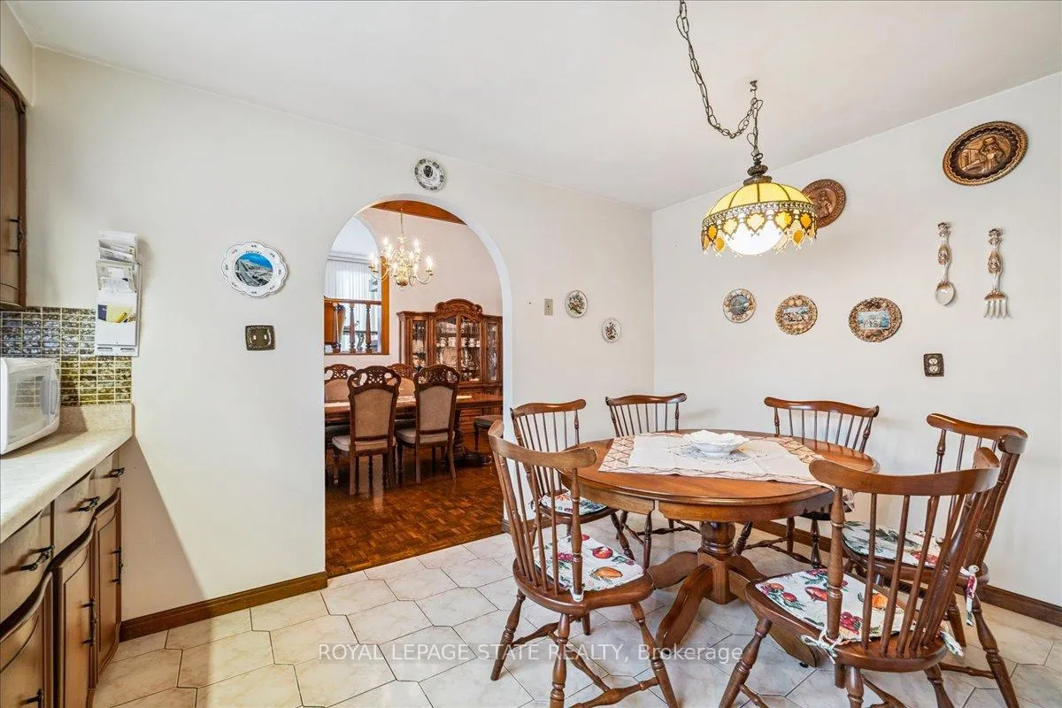 Photo 19 of 31 Palm Court, Hamilton, Stoney Creek — HOMEH