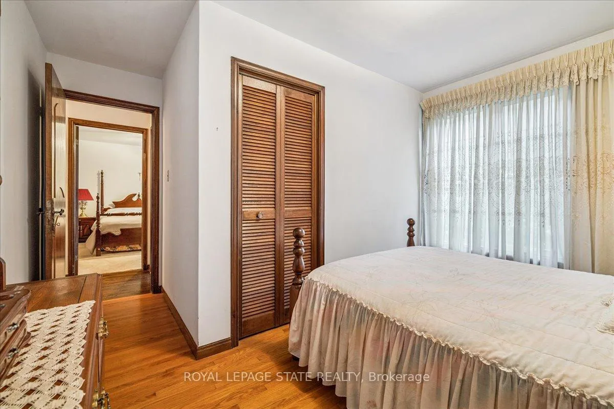Photo 24 of 31 Palm Court, Hamilton, Stoney Creek — HOMEH