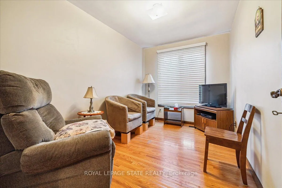 Photo 25 of 31 Palm Court, Hamilton, Stoney Creek — HOMEH