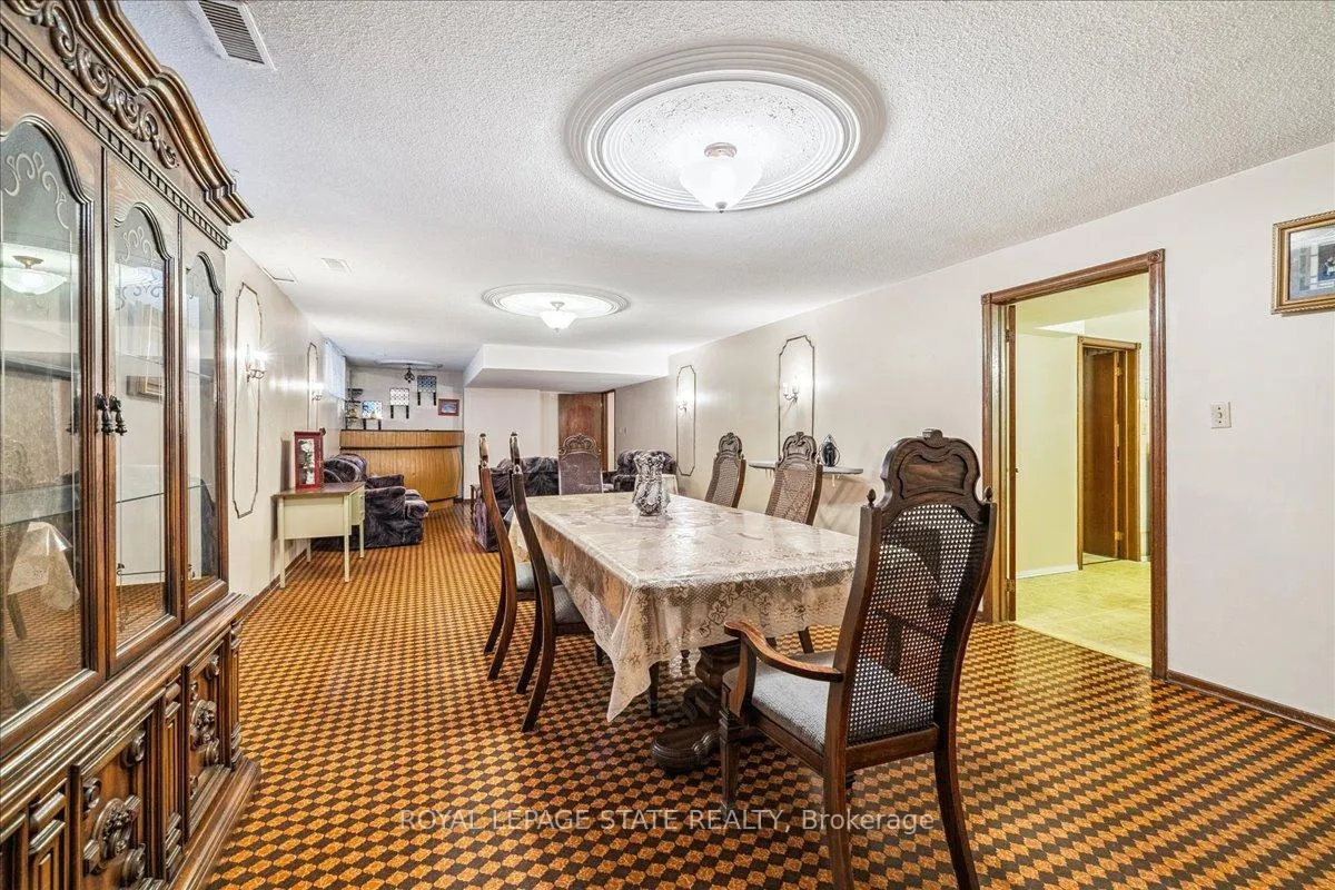 Photo 34 of 31 Palm Court, Hamilton, Stoney Creek — HOMEH