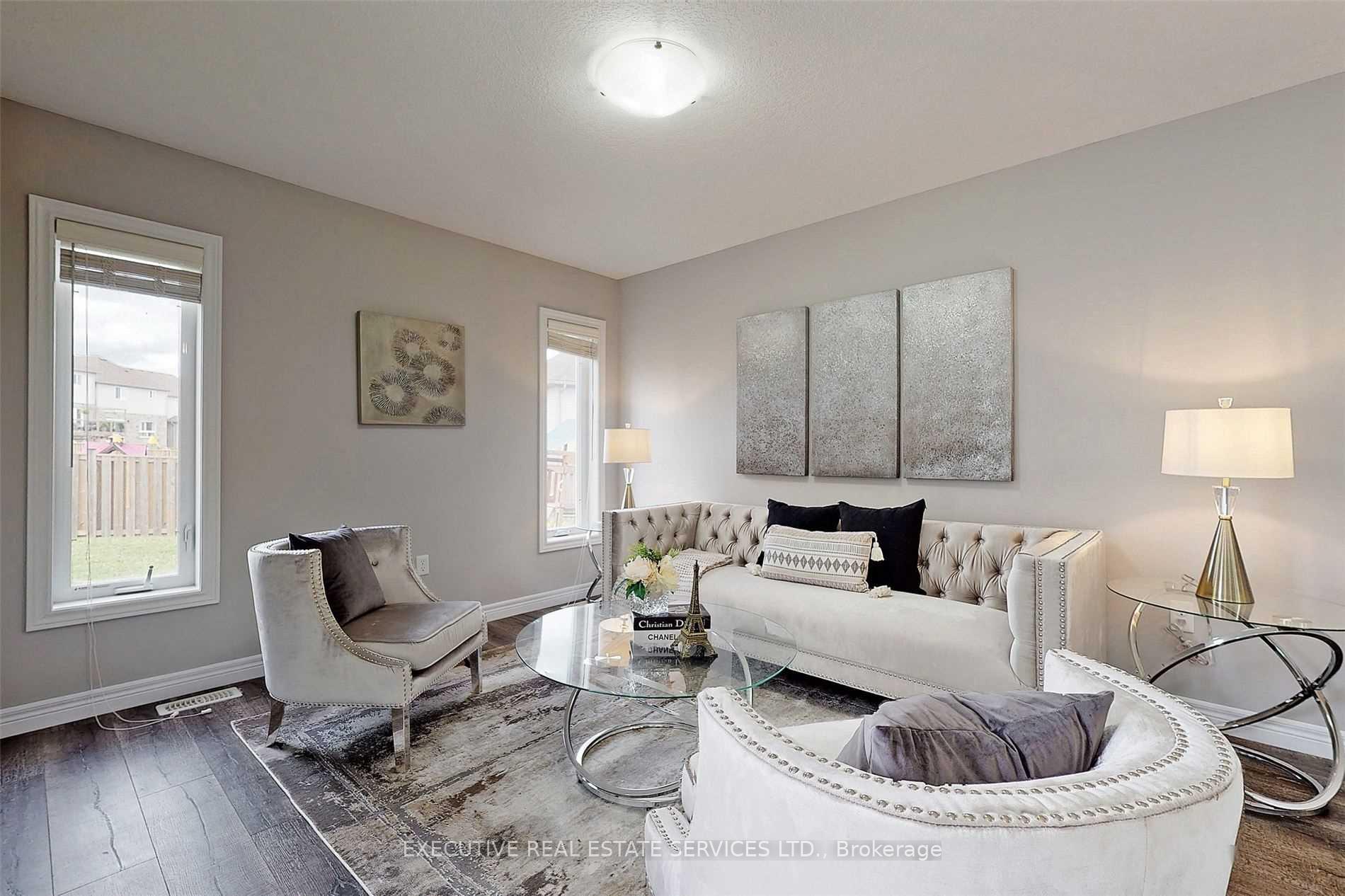 Photo 3 of 9 Mccann Street, Guelph, Kortright East — HOMEH