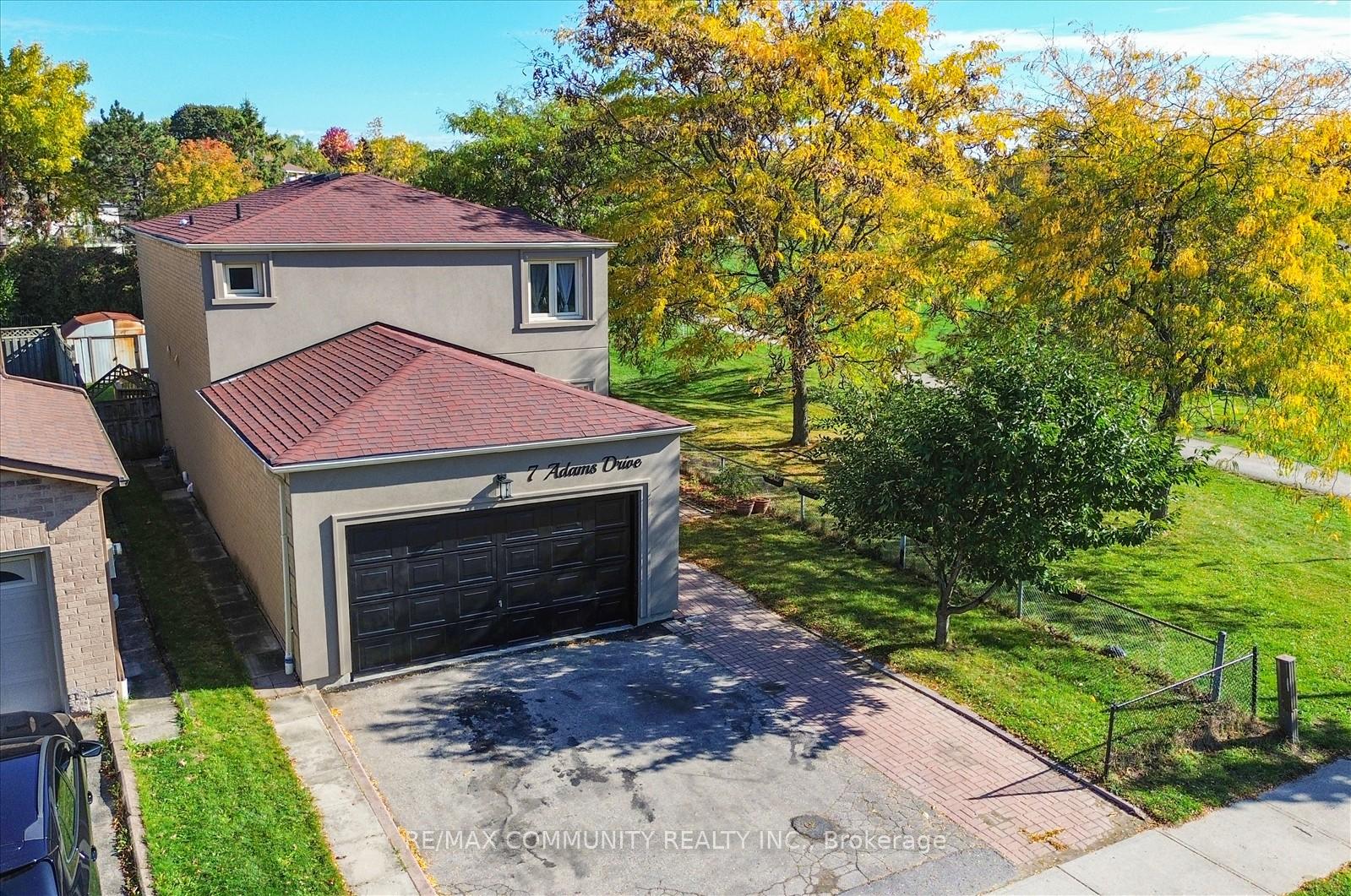 Photo 4 of 7 Adams Drive, Ajax, Central — HOMEH