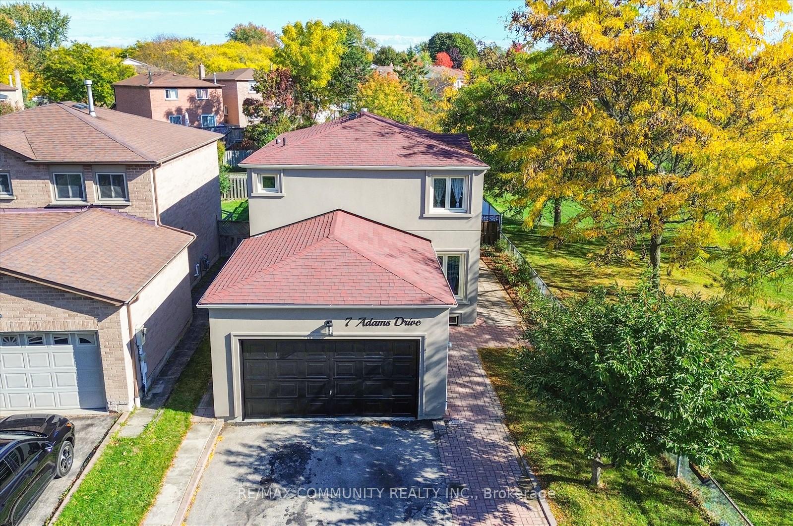 Photo 9 of 7 Adams Drive, Ajax, Central — HOMEH