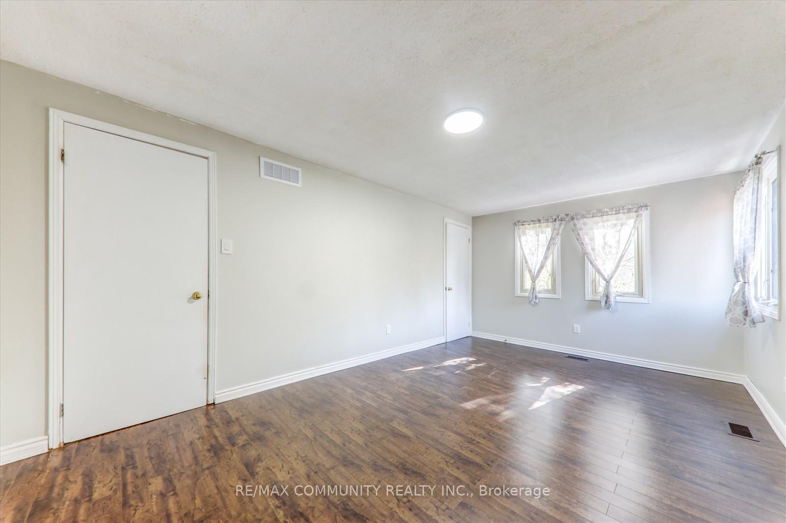 Photo 23 of 7 Adams Drive, Ajax, Central — HOMEH