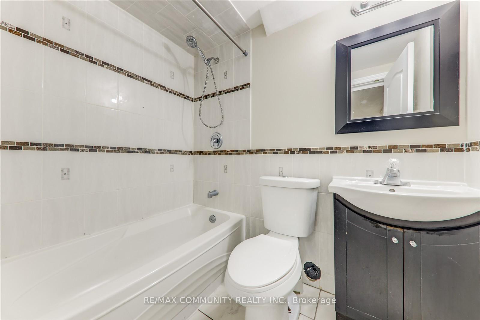 Photo 38 of 7 Adams Drive, Ajax, Central — HOMEH