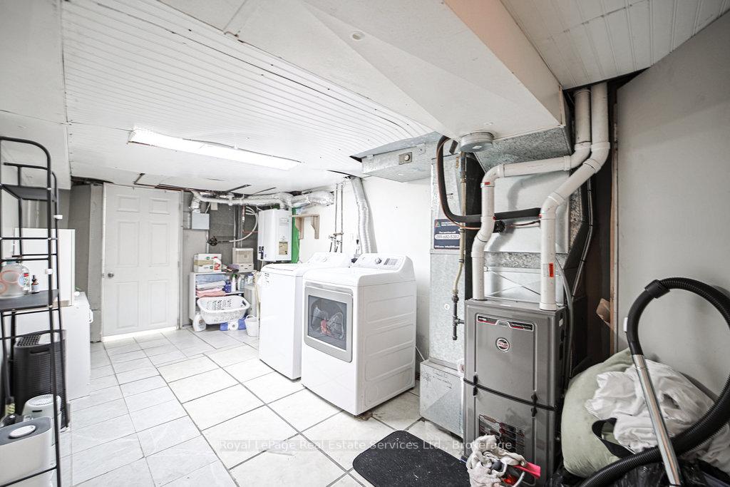 Photo 19 of 1105 King Street W, Hamilton, Westdale — HOMEH