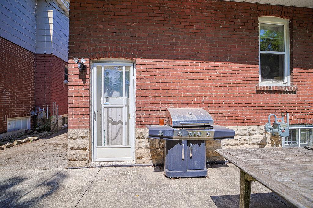Photo 37 of 1105 King Street W, Hamilton, Westdale — HOMEH