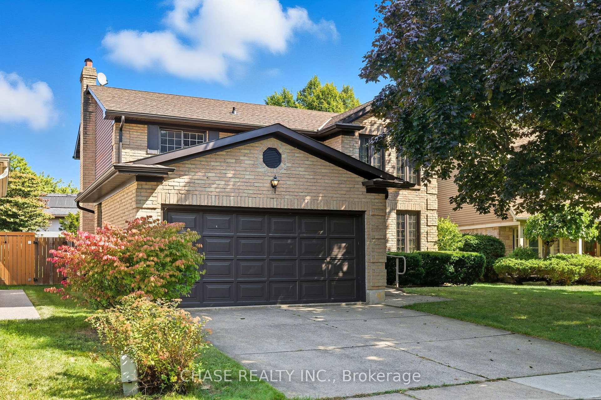 Photo 4 of 67 Forestview Drive, Hamilton, Dundas — HOMEH