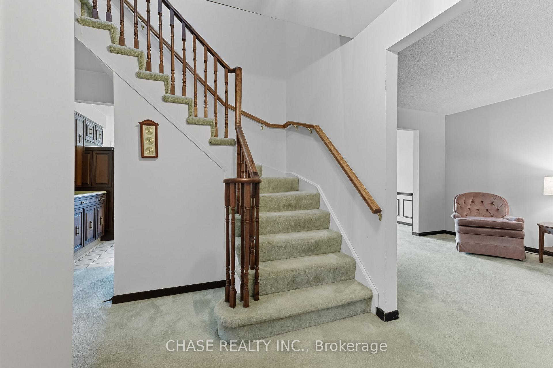 Photo 7 of 67 Forestview Drive, Hamilton, Dundas — HOMEH