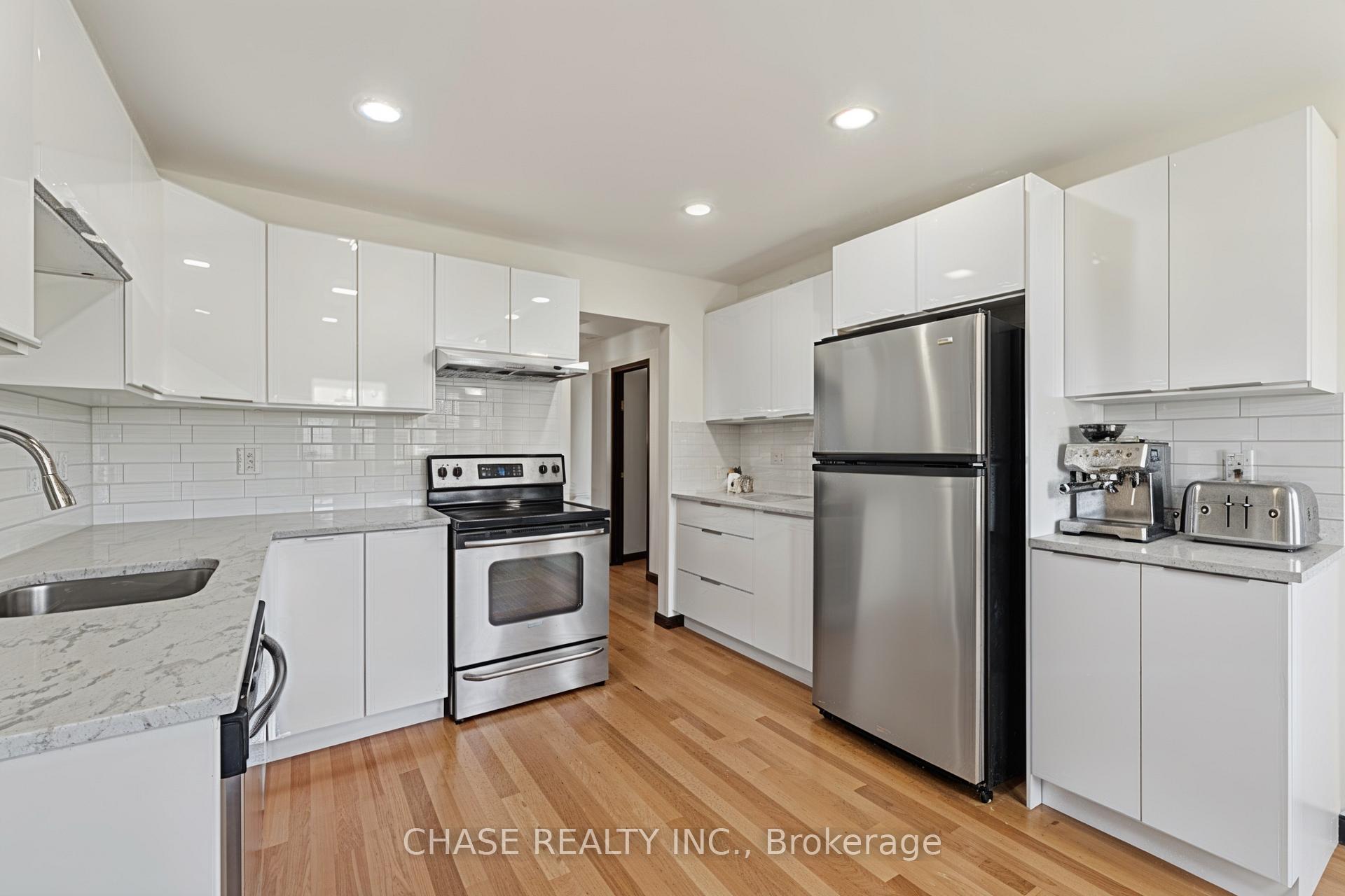 Photo 11 of 67 Forestview Drive, Hamilton, Dundas — HOMEH