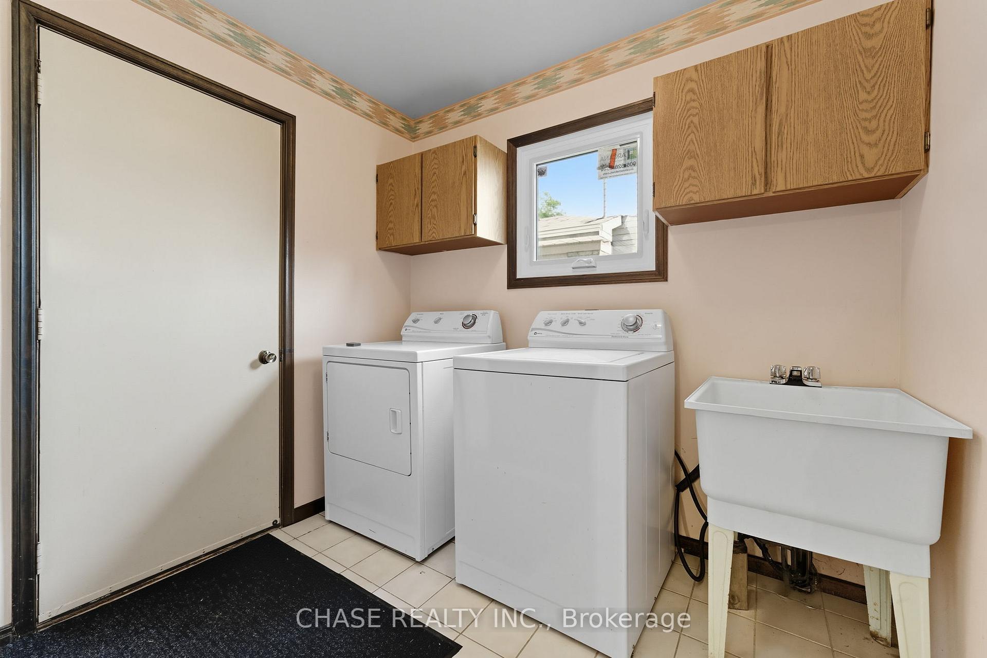 Photo 17 of 67 Forestview Drive, Hamilton, Dundas — HOMEH