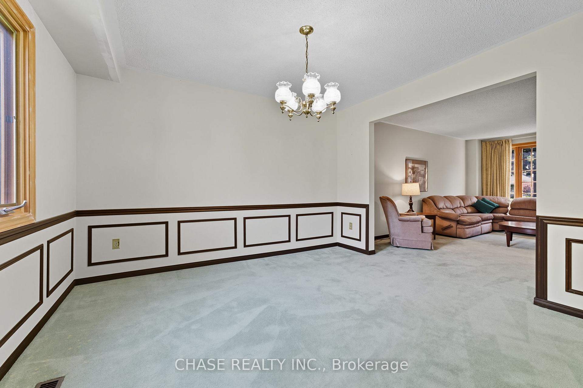 Photo 19 of 67 Forestview Drive, Hamilton, Dundas — HOMEH