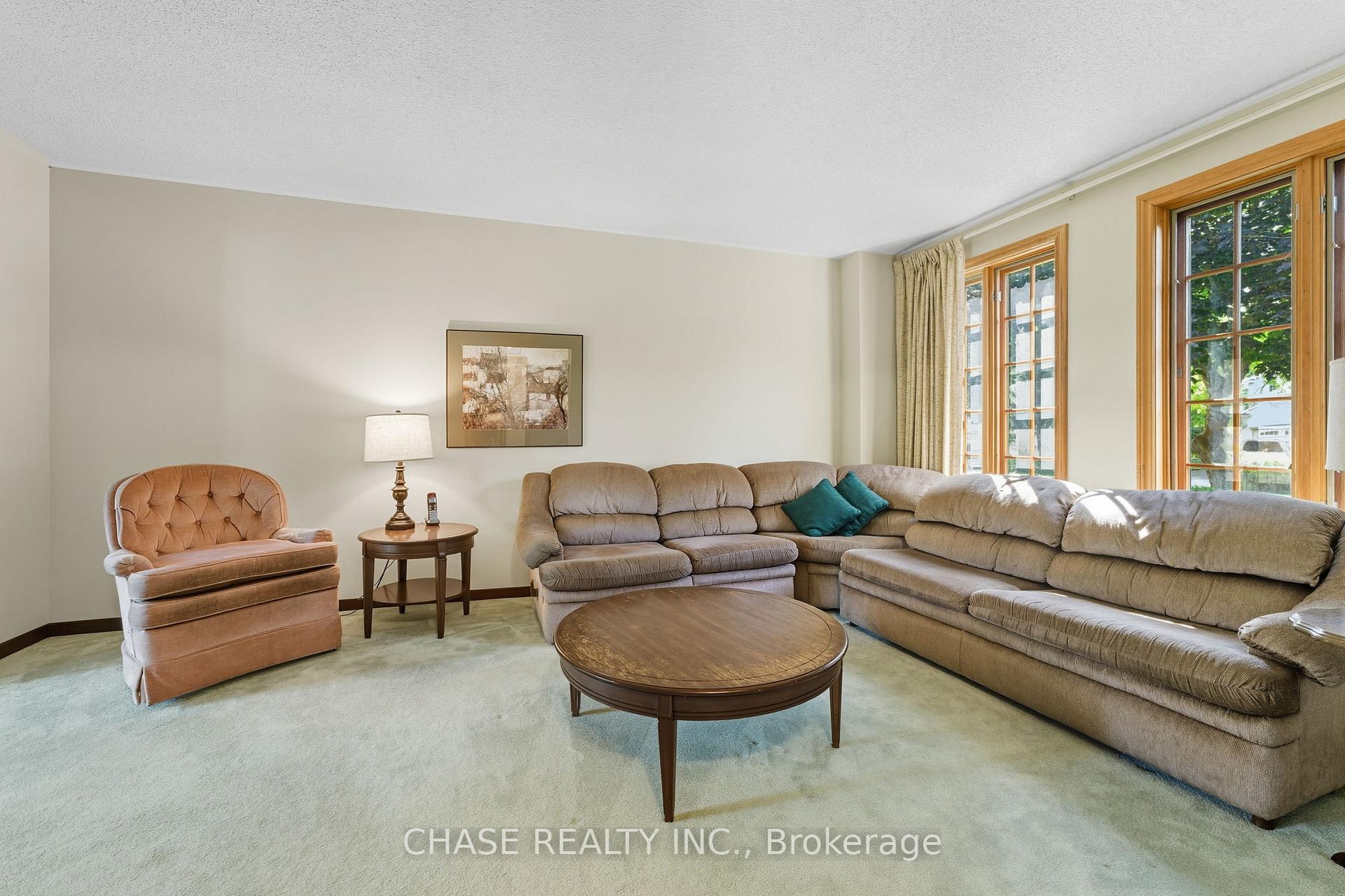Photo 23 of 67 Forestview Drive, Hamilton, Dundas — HOMEH