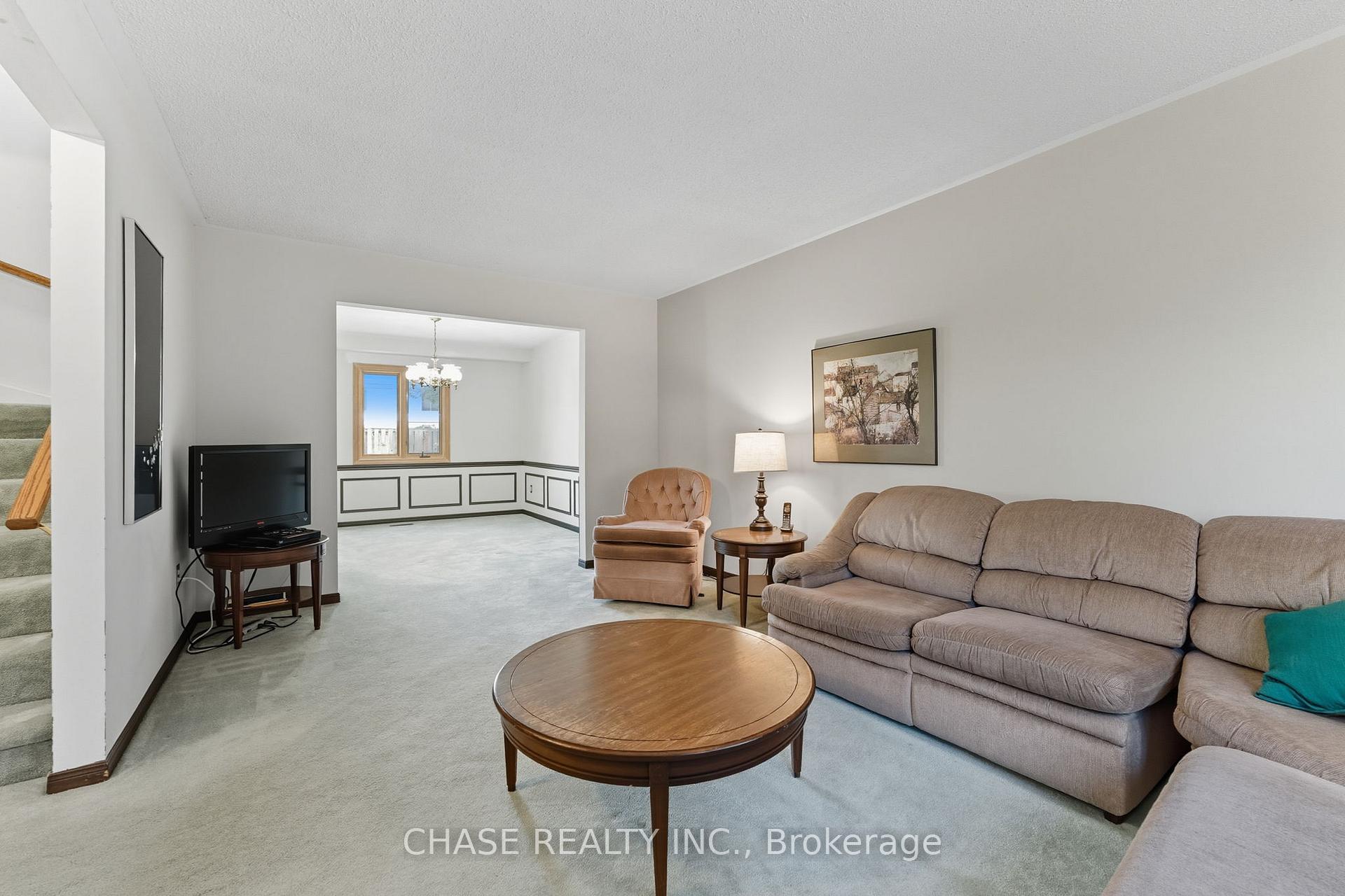 Photo 24 of 67 Forestview Drive, Hamilton, Dundas — HOMEH