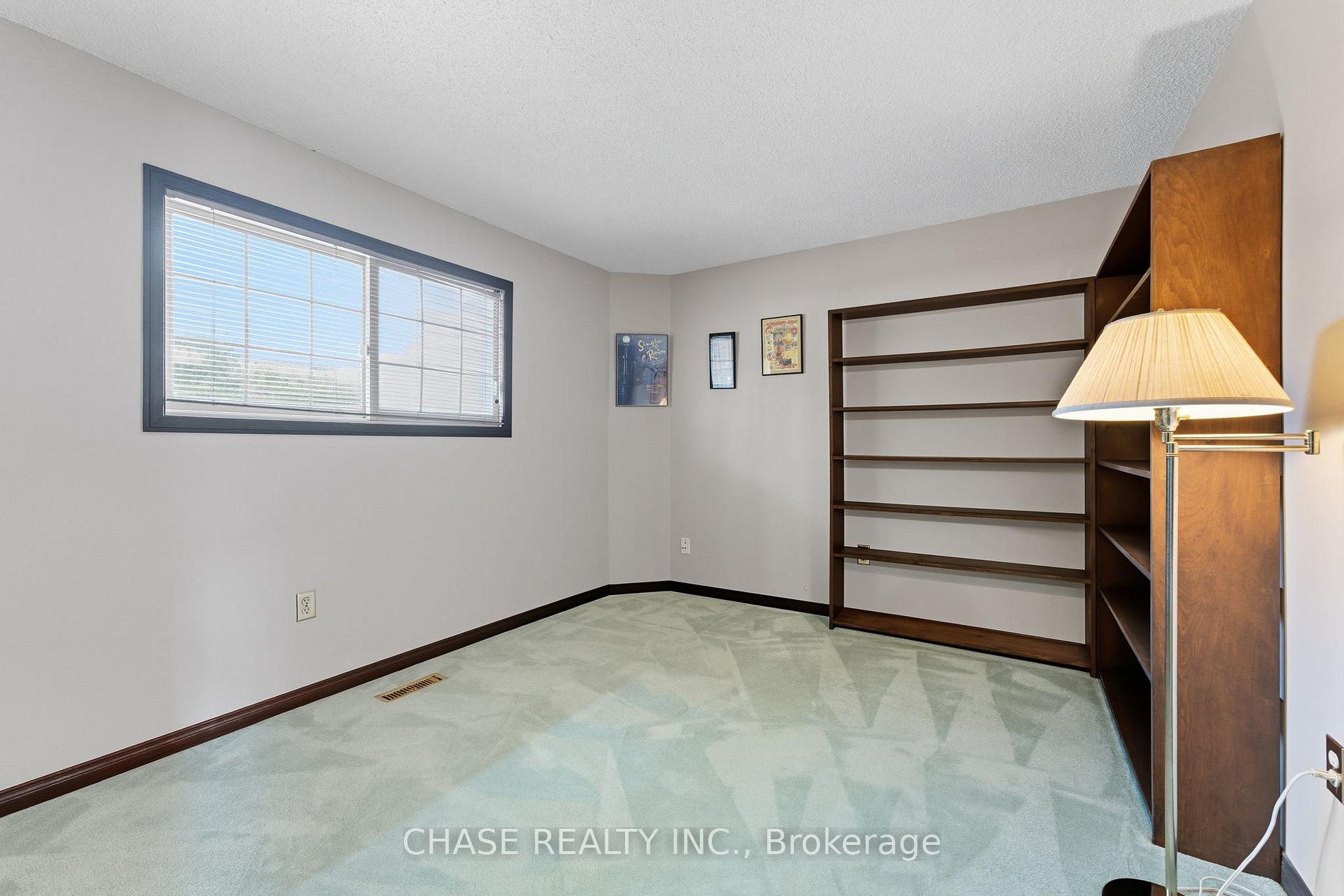 Photo 27 of 67 Forestview Drive, Hamilton, Dundas — HOMEH