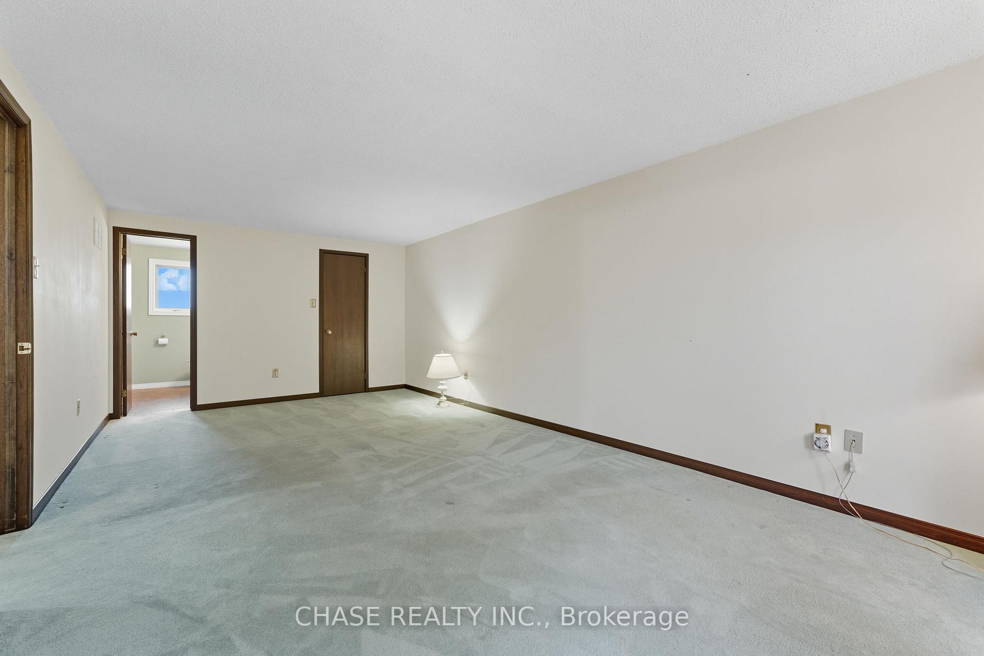 Photo 30 of 67 Forestview Drive, Hamilton, Dundas — HOMEH
