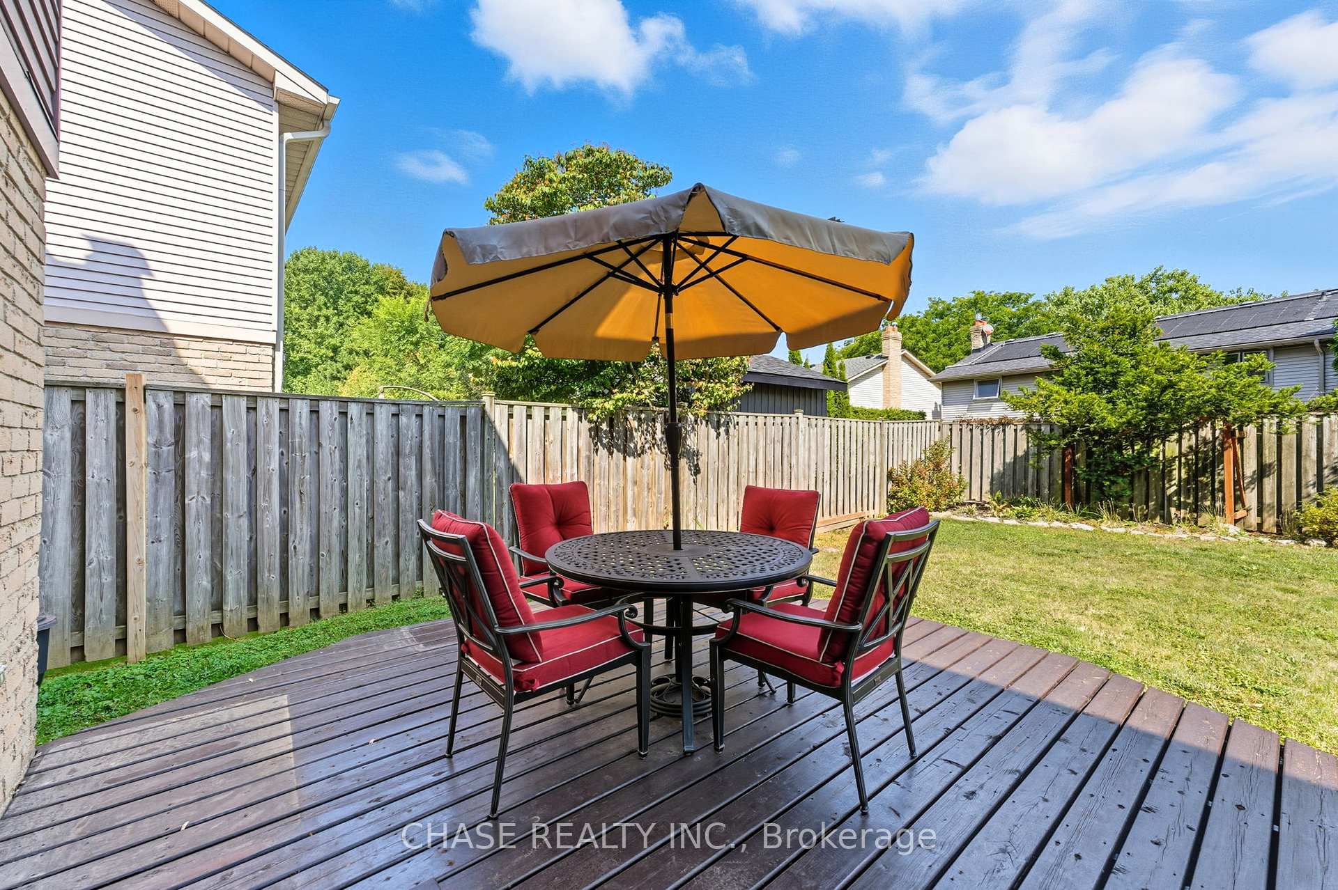 Photo 38 of 67 Forestview Drive, Hamilton, Dundas — HOMEH