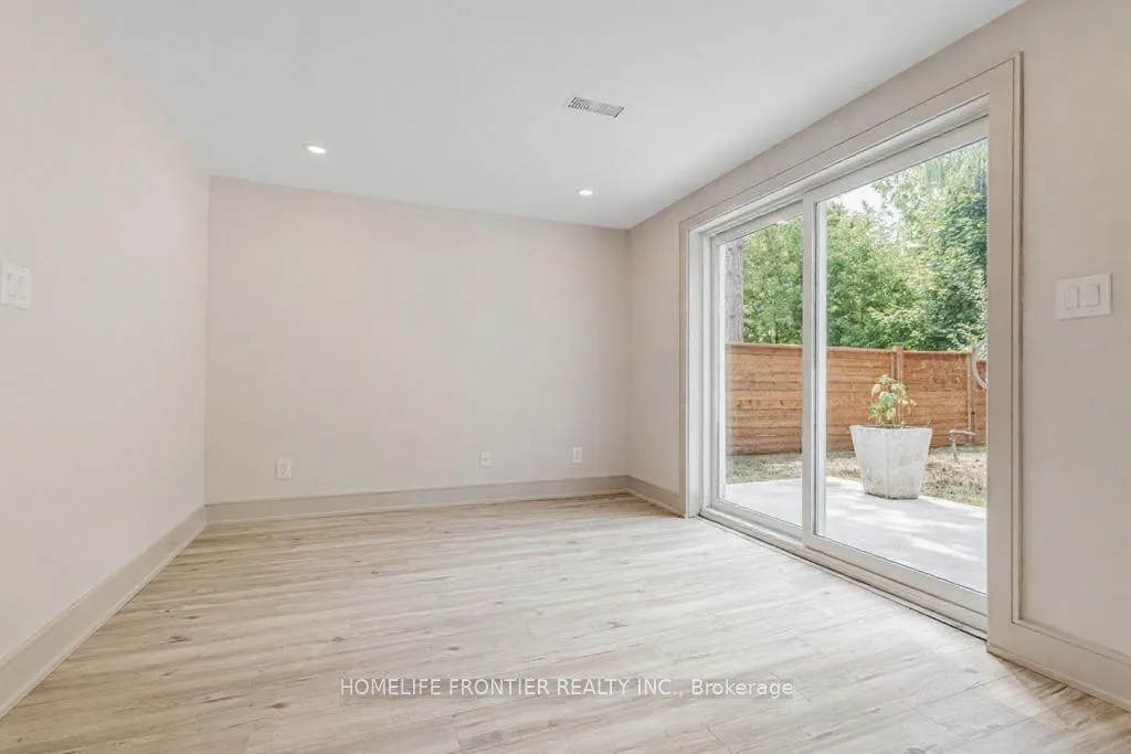 Photo 7 of 43 Thorny Brae Drive, Markham, Royal Orchard — HOMEH