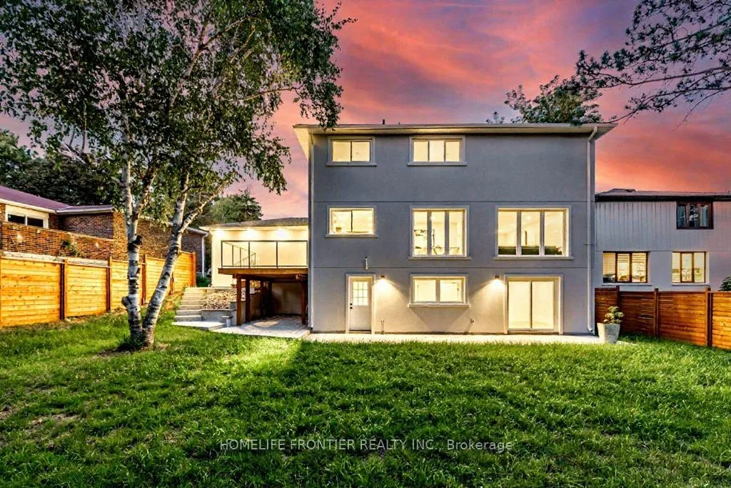 Photo 8 of 43 Thorny Brae Drive, Markham, Royal Orchard — HOMEH