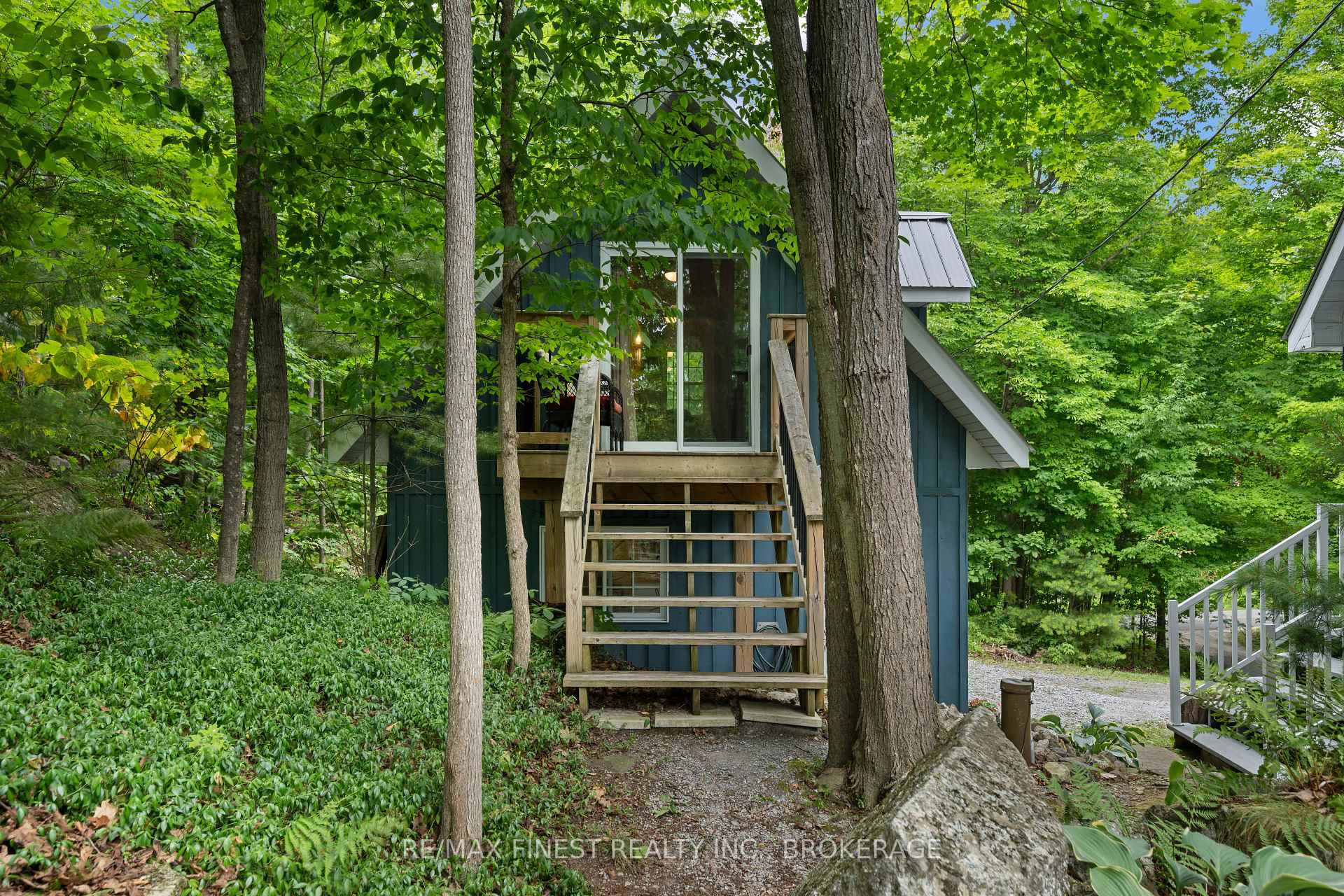 Photo 8 of 8884 Canoe Lake Road, Frontenac, Frontenac South — HOMEH