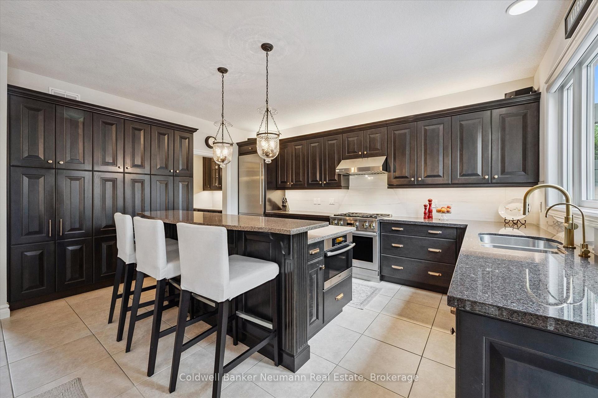 Photo 9 of 3 Bright Lane, Guelph, Pineridge/Westminster Woods — HOMEH