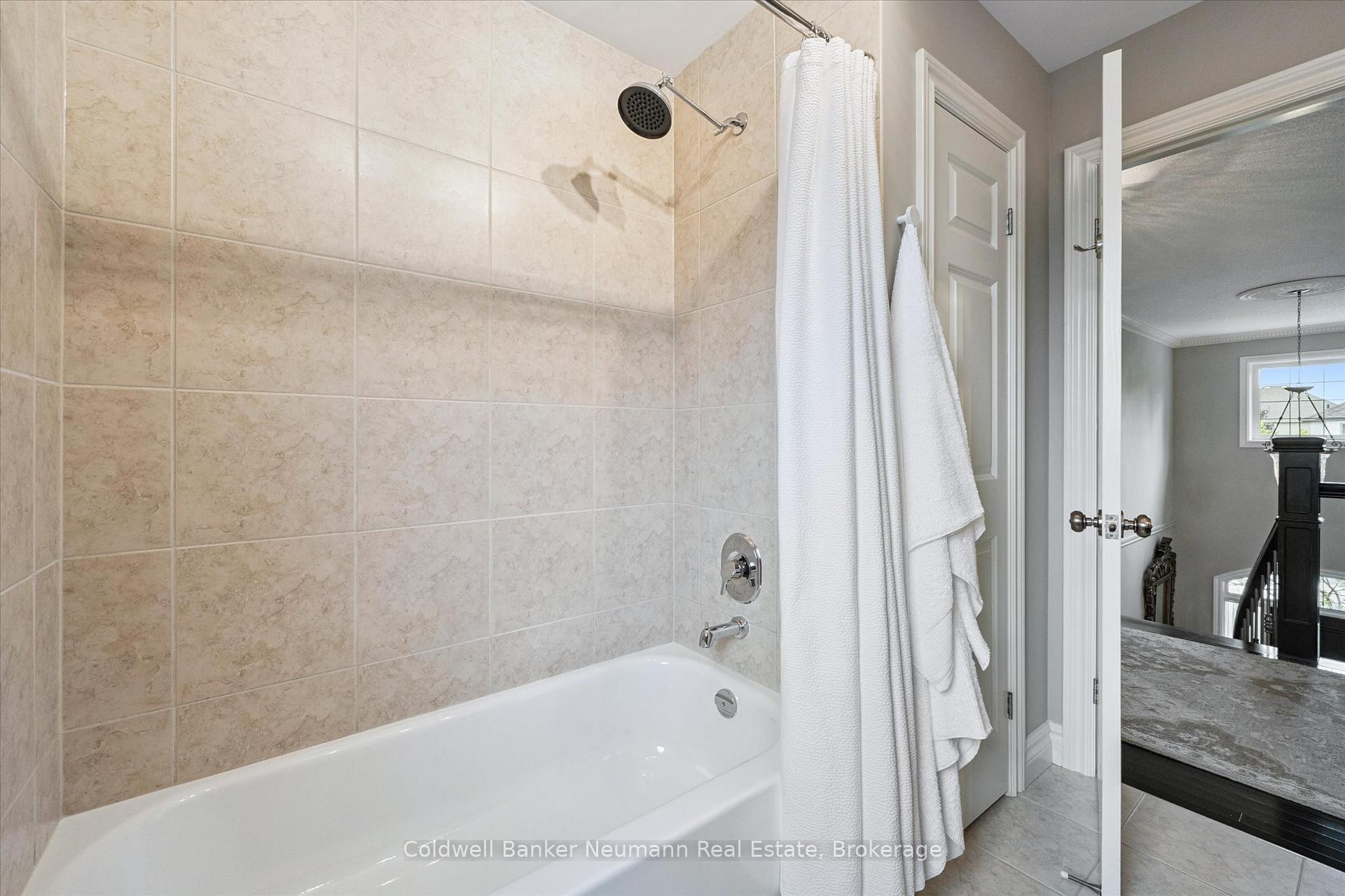 Photo 31 of 3 Bright Lane, Guelph, Pineridge/Westminster Woods — HOMEH