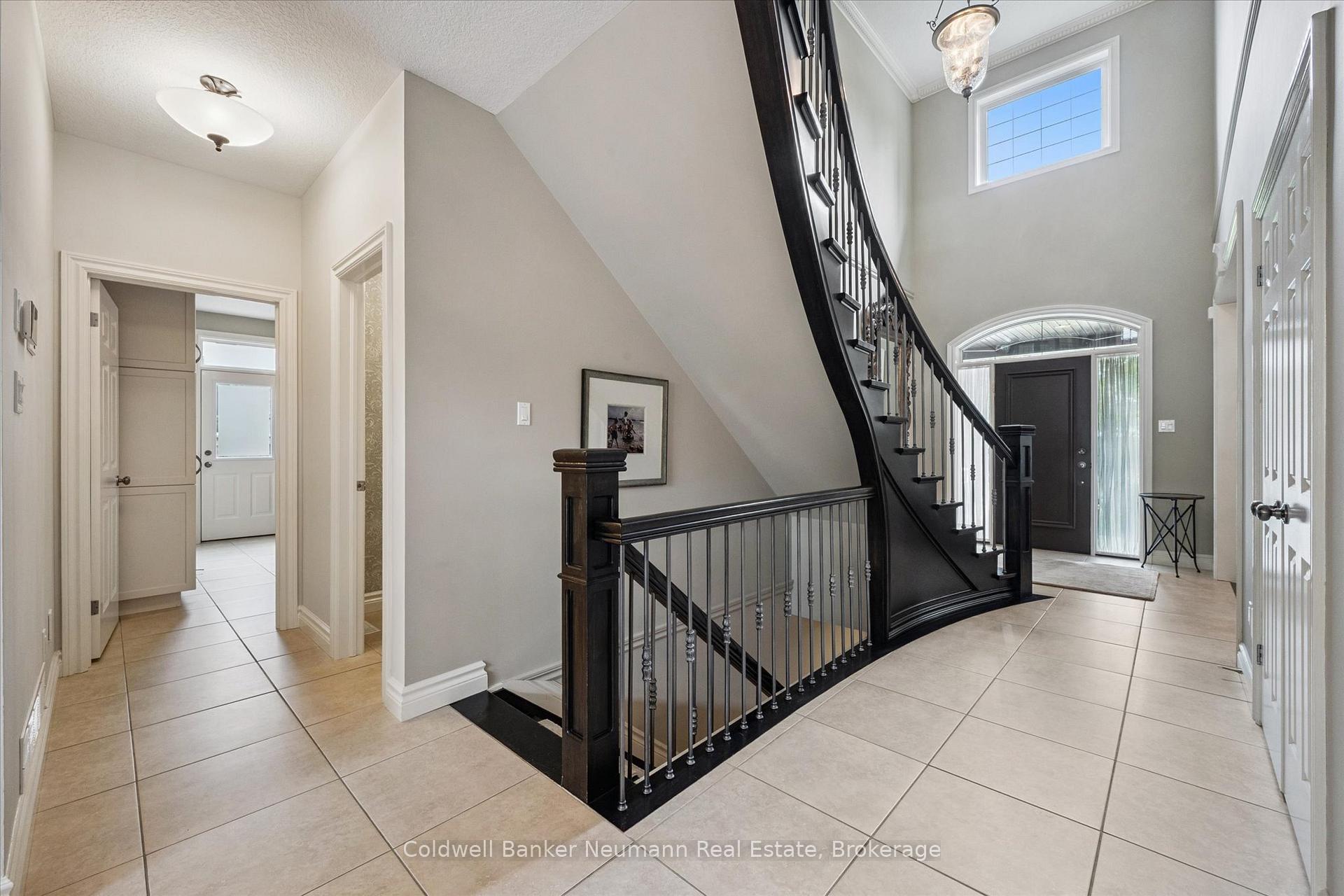 Photo 32 of 3 Bright Lane, Guelph, Pineridge/Westminster Woods — HOMEH