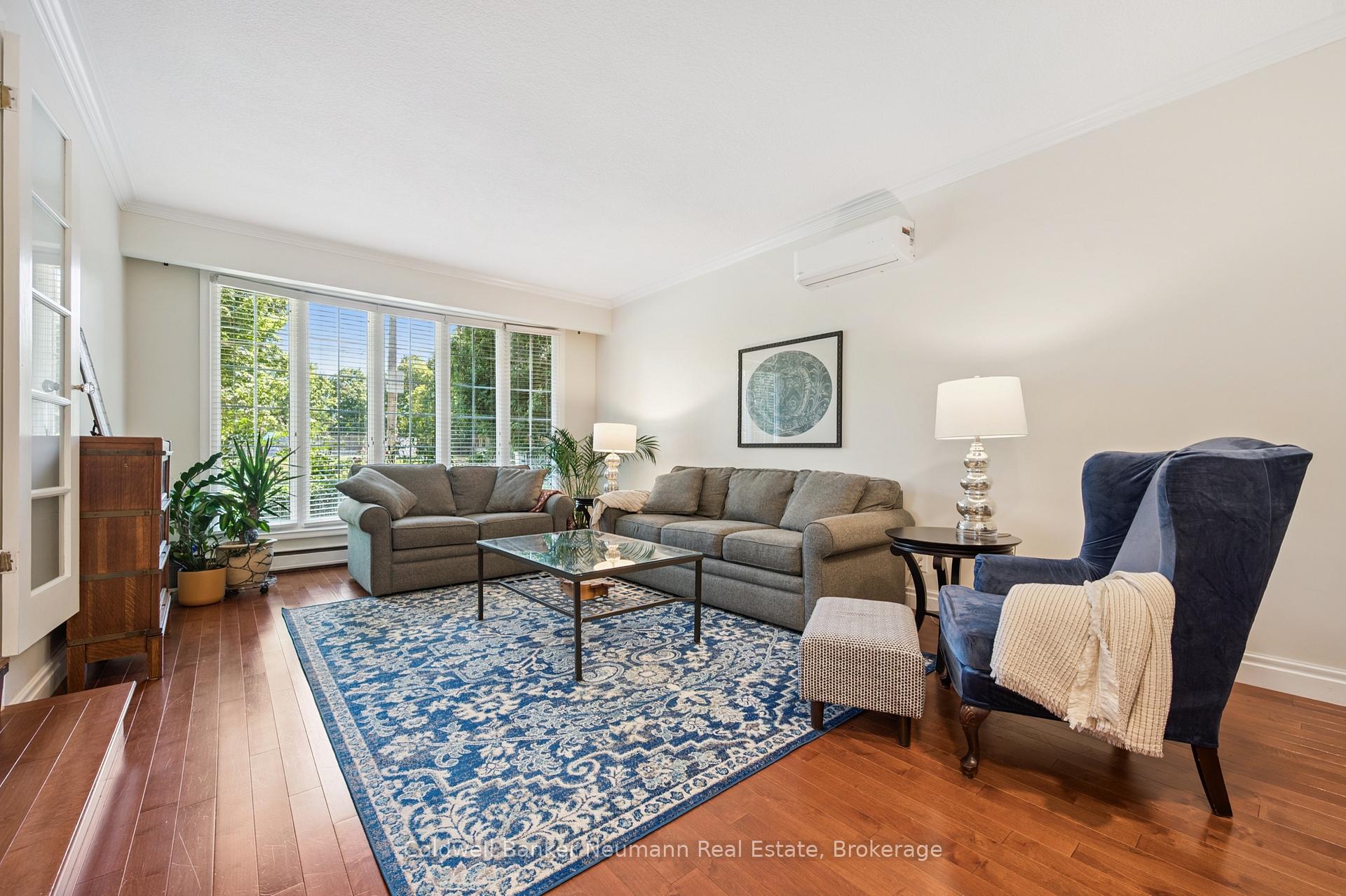 Photo 7 of 136 Palmer Street, Guelph, St. George's — HOMEH