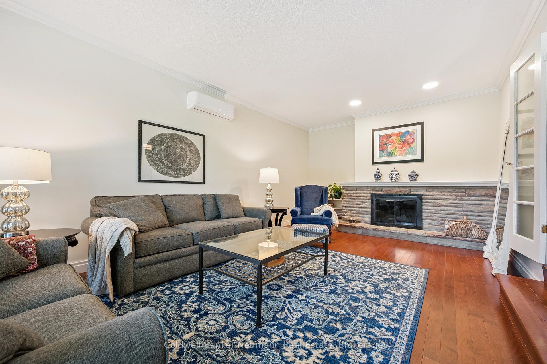 Photo 9 of 136 Palmer Street, Guelph, St. George's — HOMEH