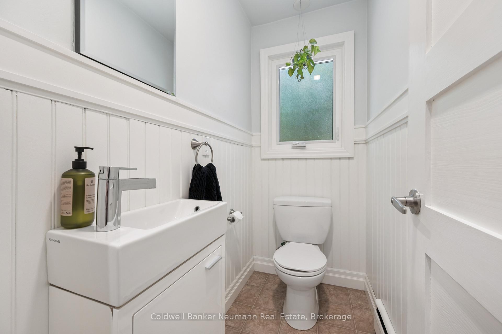 Photo 22 of 136 Palmer Street, Guelph, St. George's — HOMEH