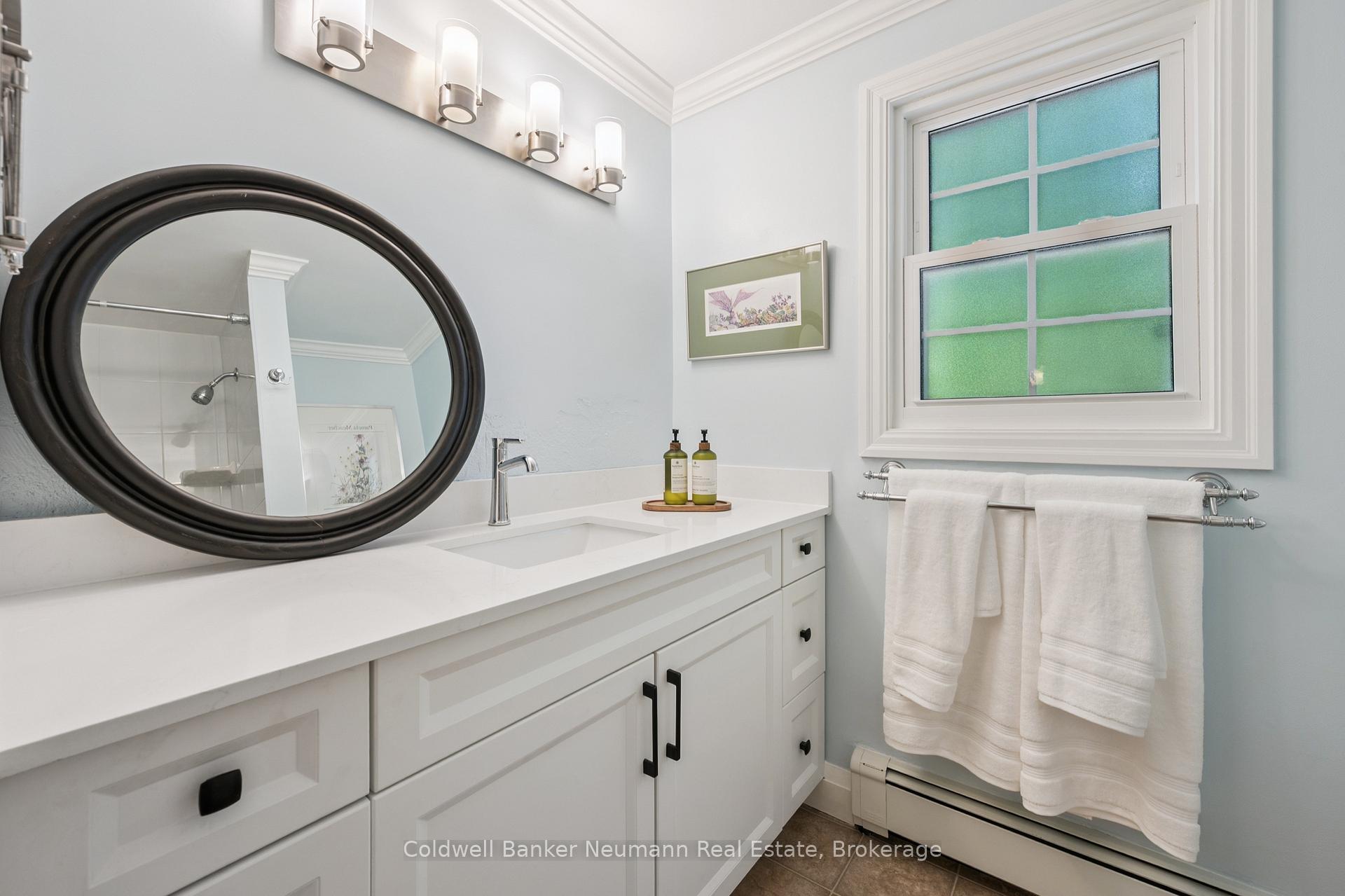 Photo 27 of 136 Palmer Street, Guelph, St. George's — HOMEH