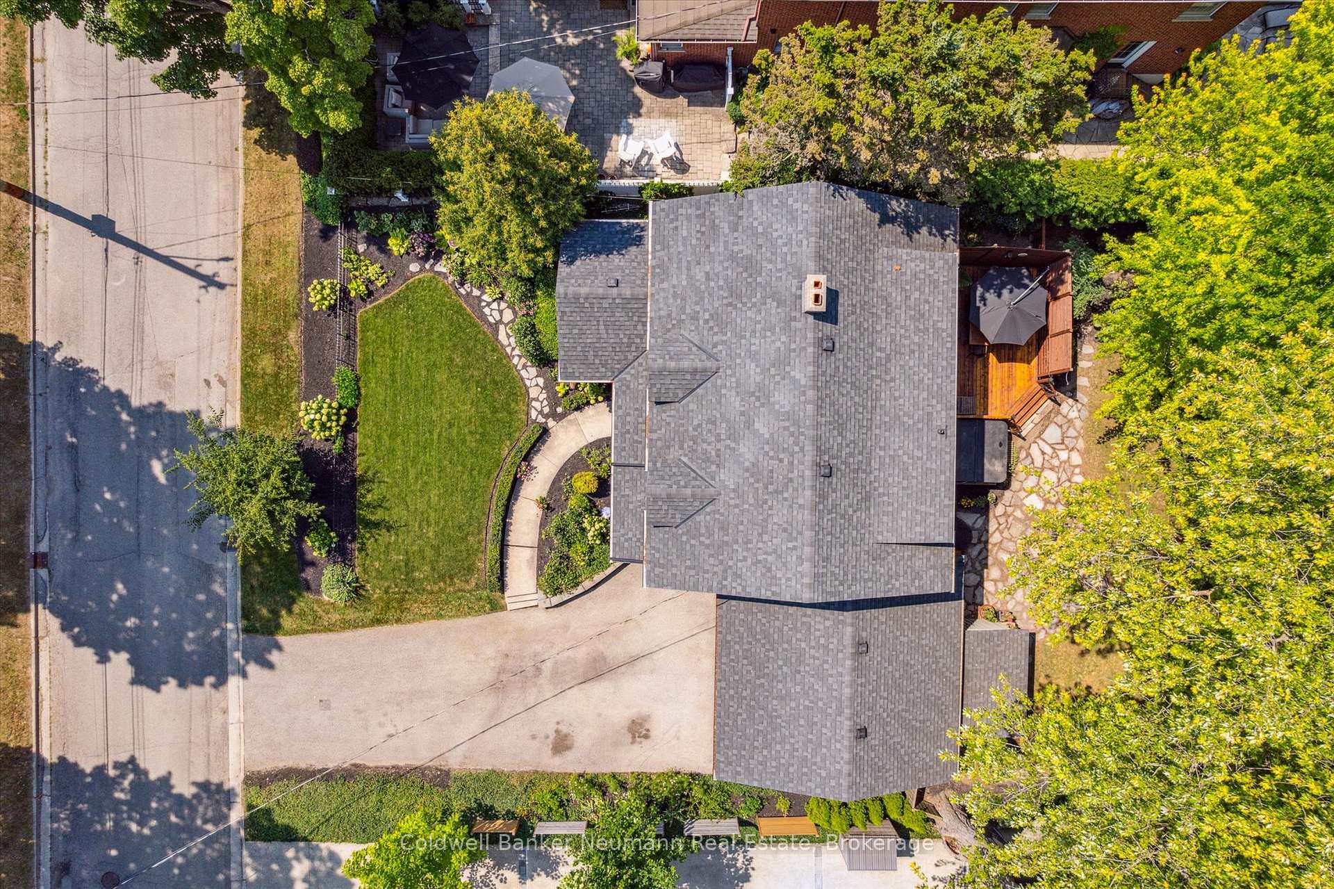 Photo 48 of 136 Palmer Street, Guelph, St. George's — HOMEH