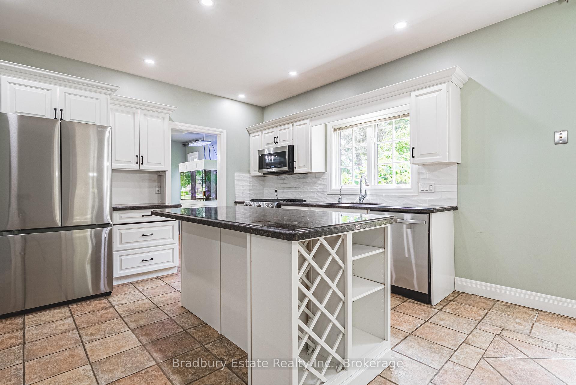 Photo 11 of 18 Palomino Drive, Hamilton, Carlisle — HOMEH