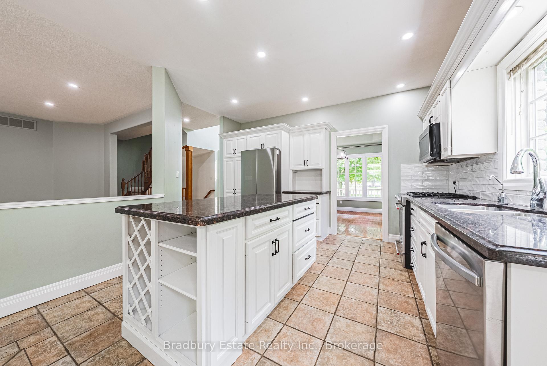 Photo 12 of 18 Palomino Drive, Hamilton, Carlisle — HOMEH