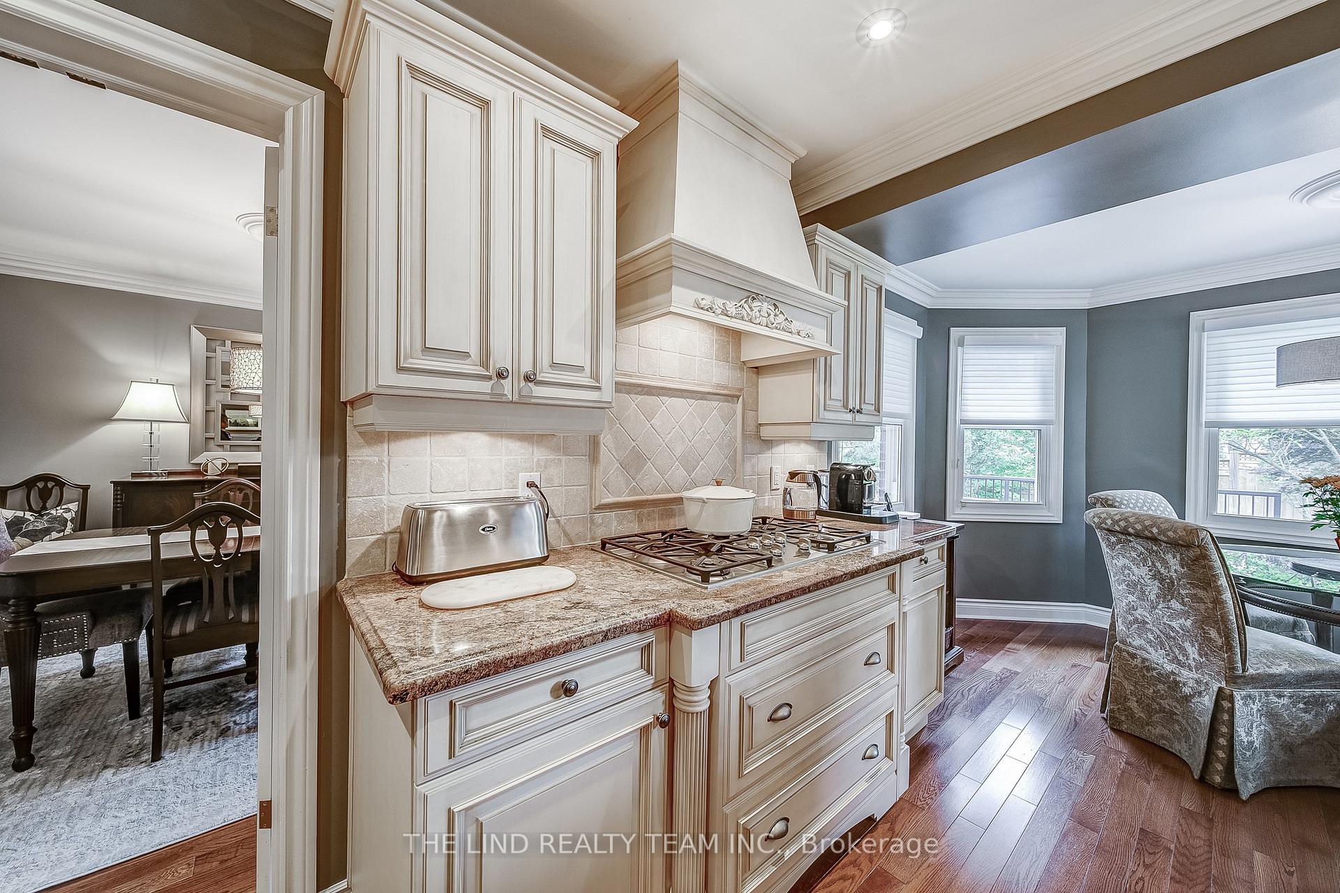 Photo 10 of 35 Golf Links Drive, Aurora, Aurora Highlands — HOMEH