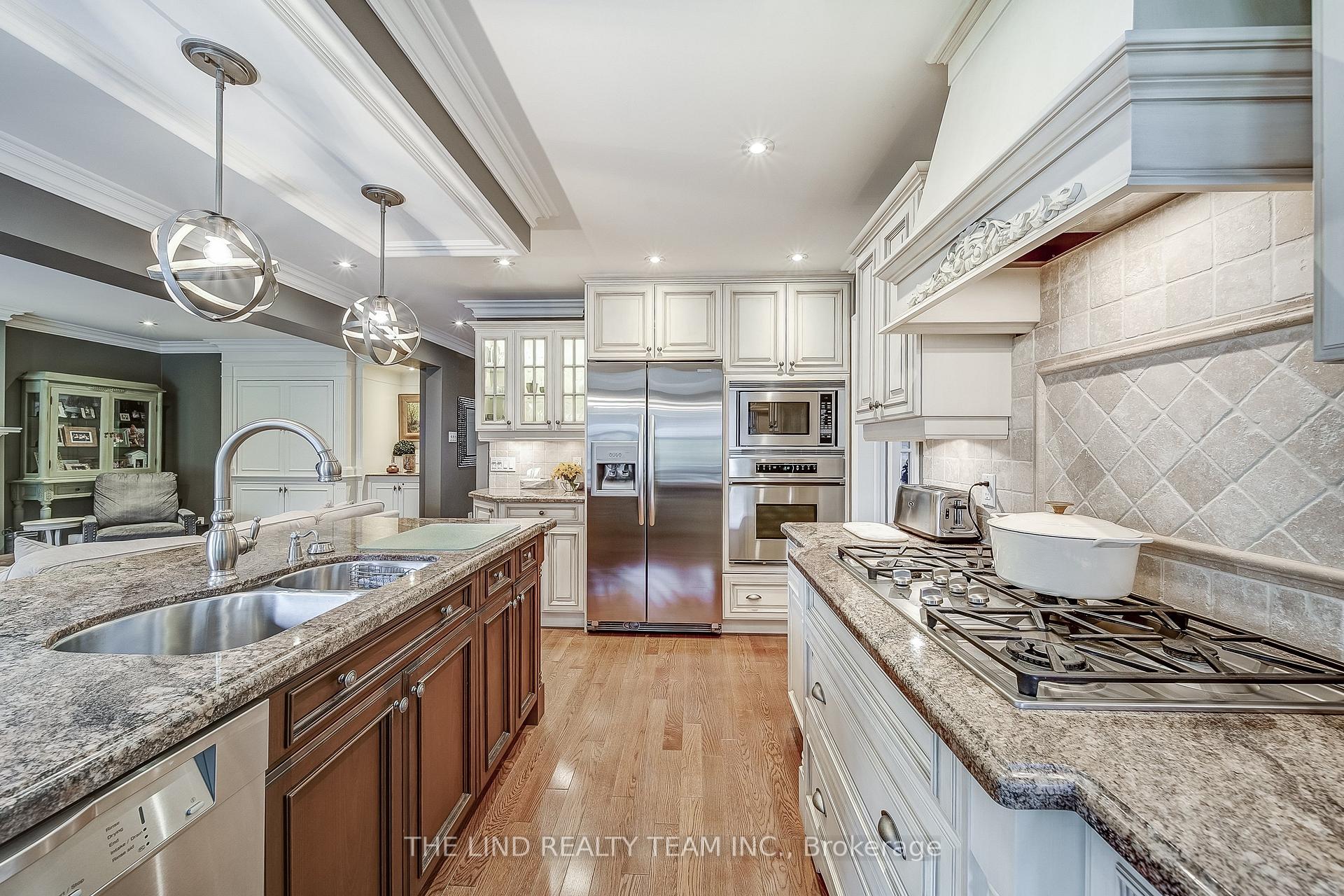 Photo 12 of 35 Golf Links Drive, Aurora, Aurora Highlands — HOMEH