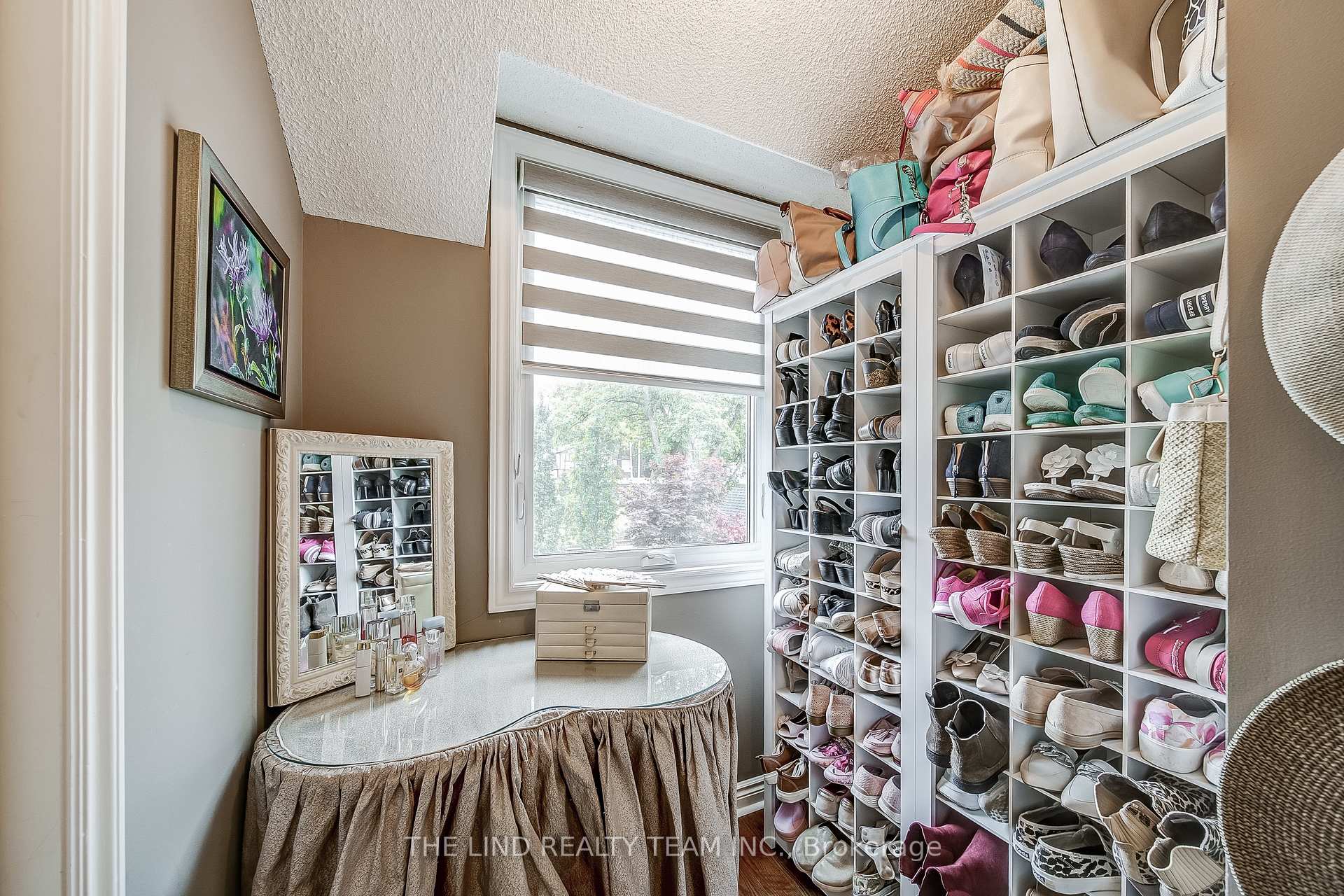 Photo 17 of 35 Golf Links Drive, Aurora, Aurora Highlands — HOMEH