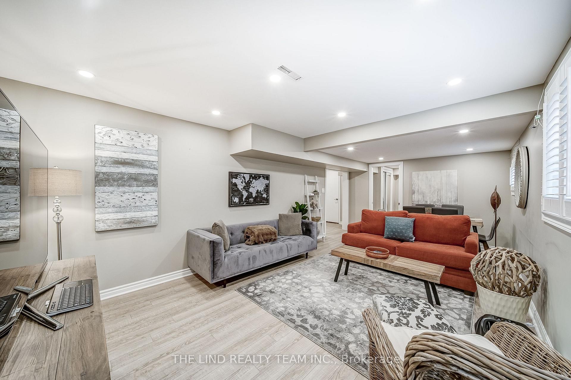 Photo 29 of 35 Golf Links Drive, Aurora, Aurora Highlands — HOMEH