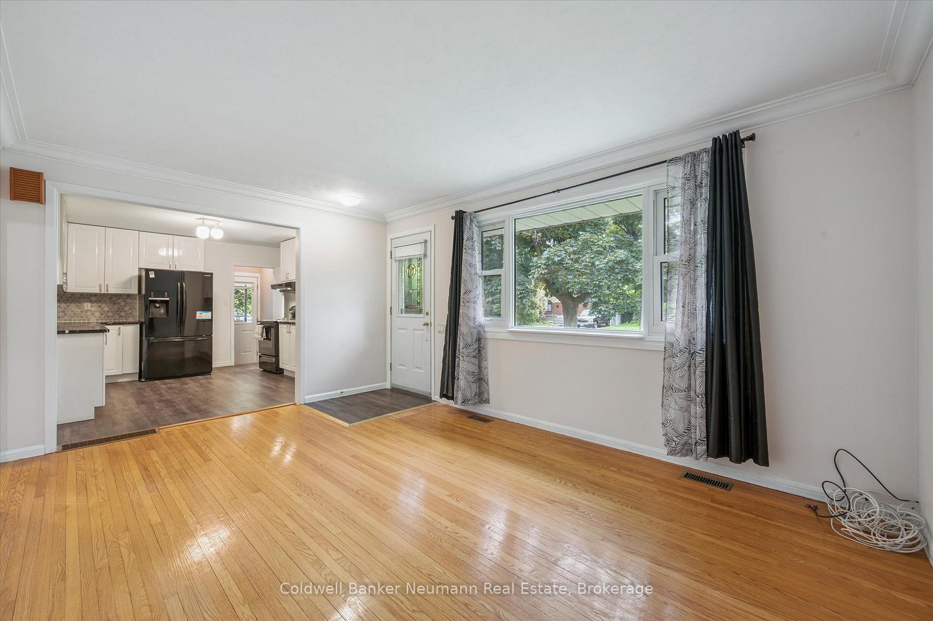 Photo 9 of 100 Guelph Street, Guelph, Junction/Onward Willow — HOMEH